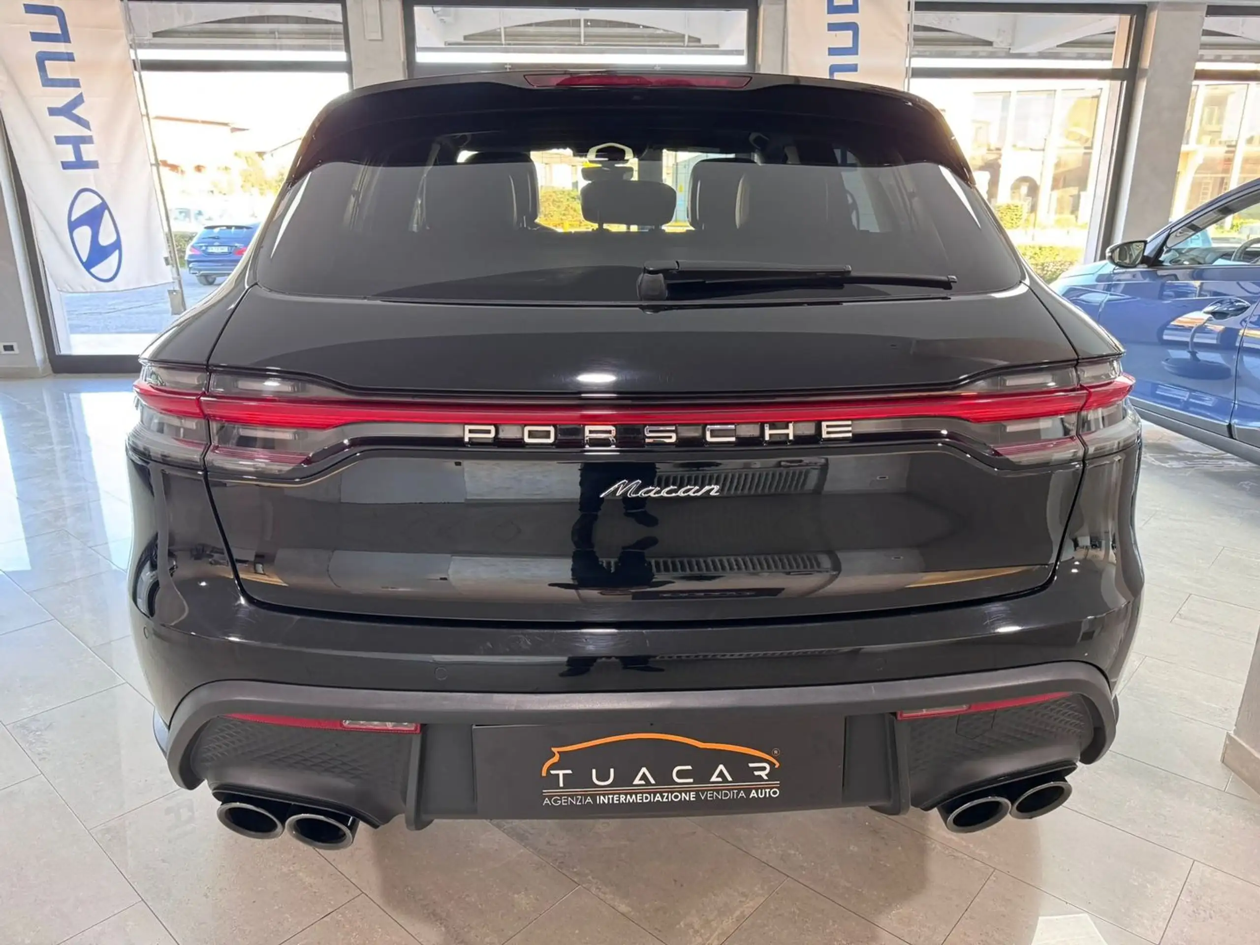 Porsche - Macan