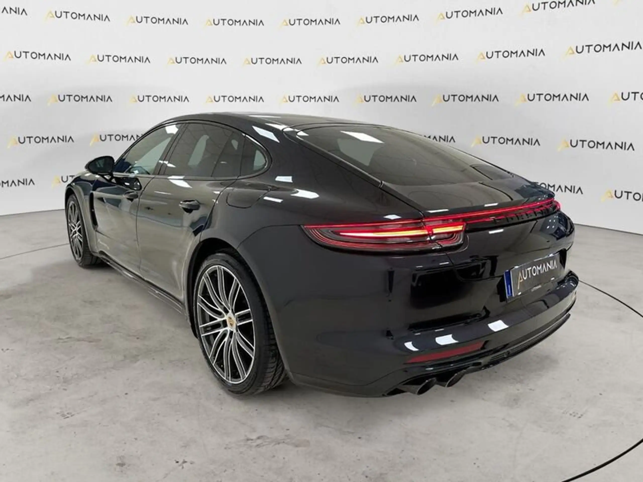 Porsche - Panamera