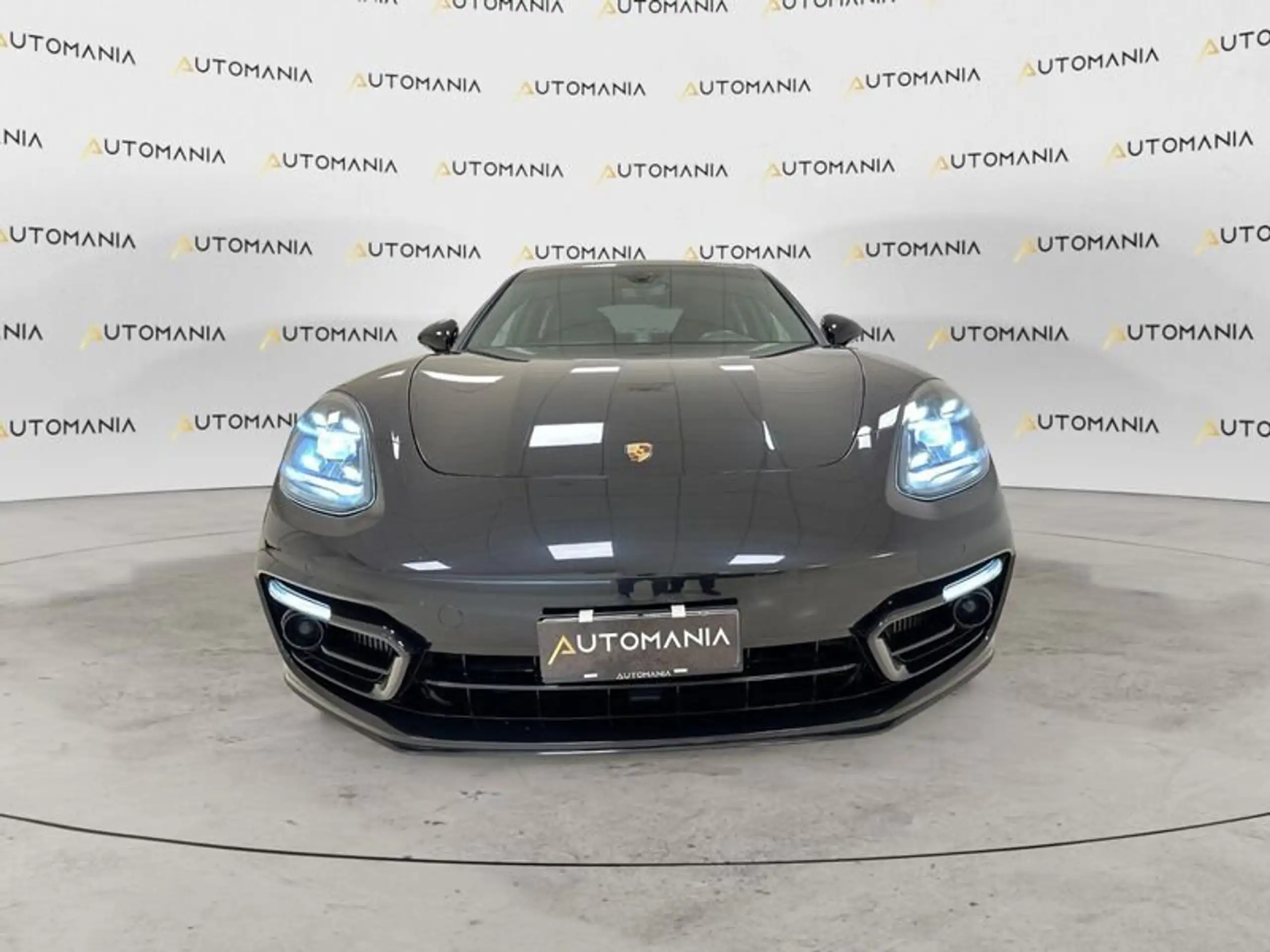 Porsche - Panamera