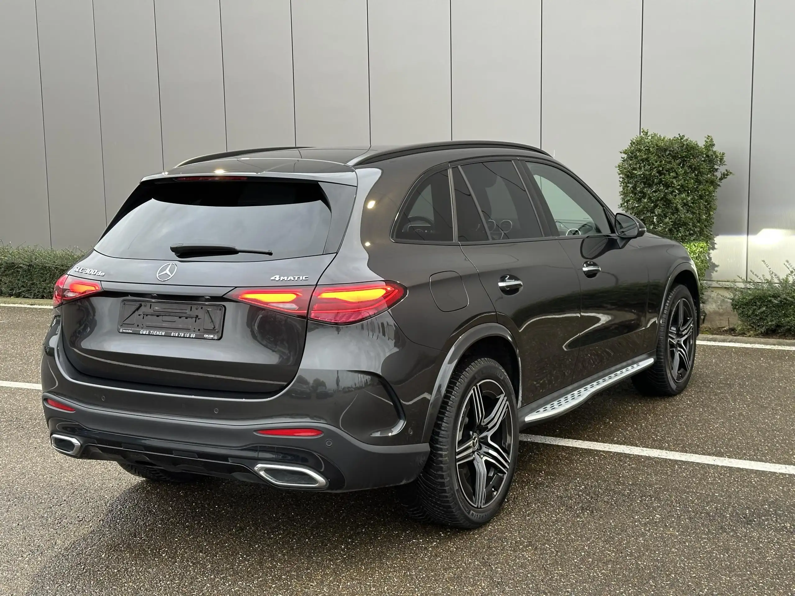 Mercedes-Benz - GLC 300