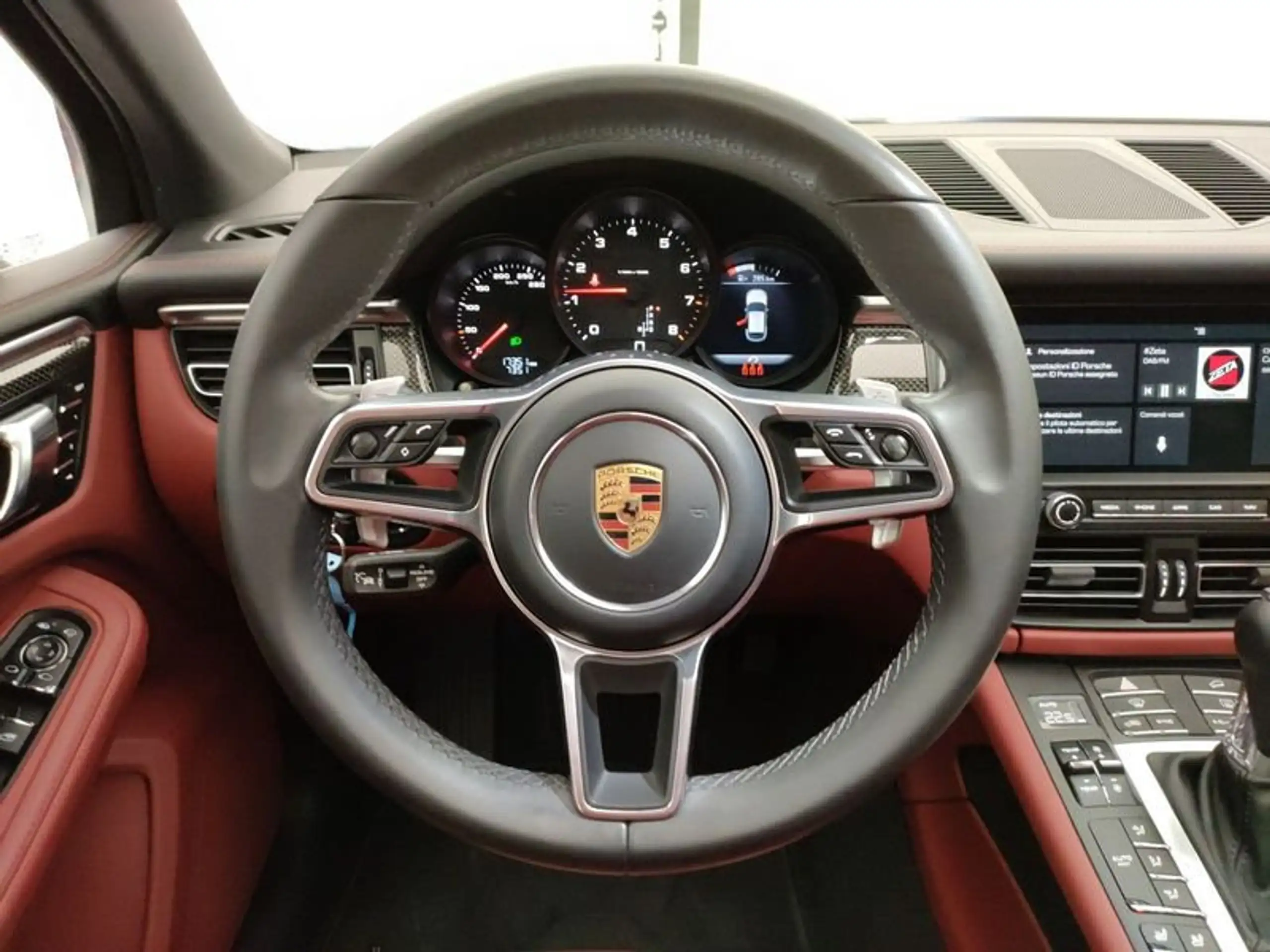 Porsche - Macan