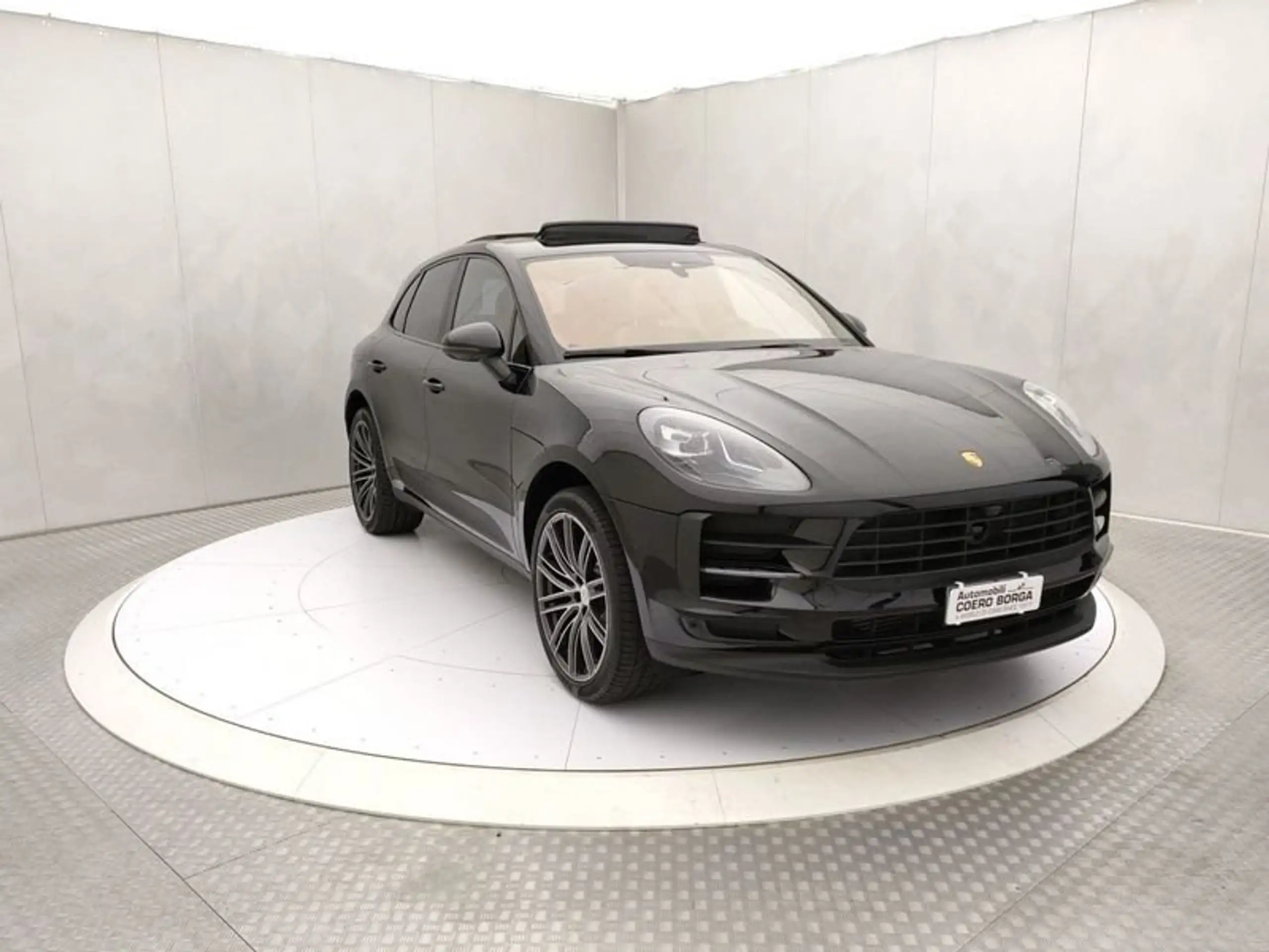 Porsche - Macan