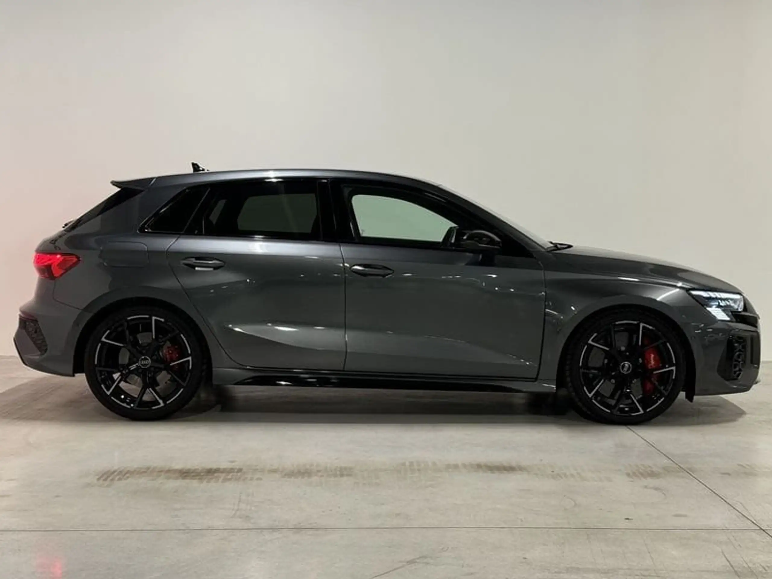 Audi - RS3