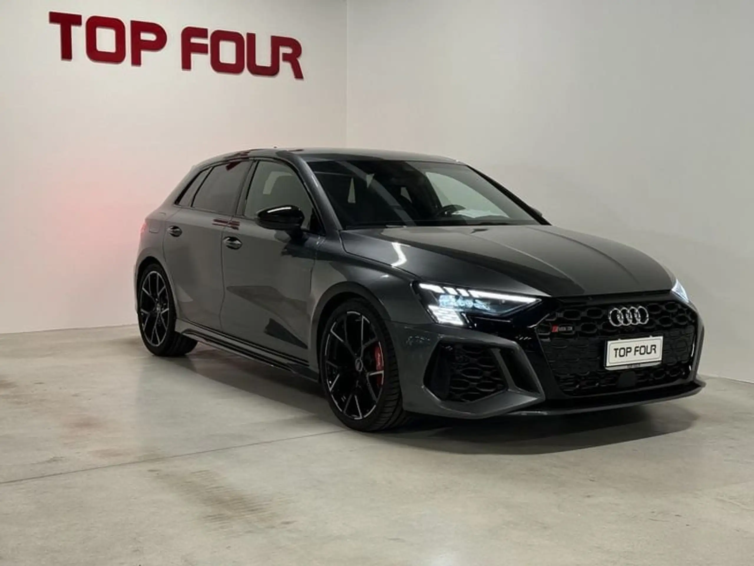 Audi - RS3