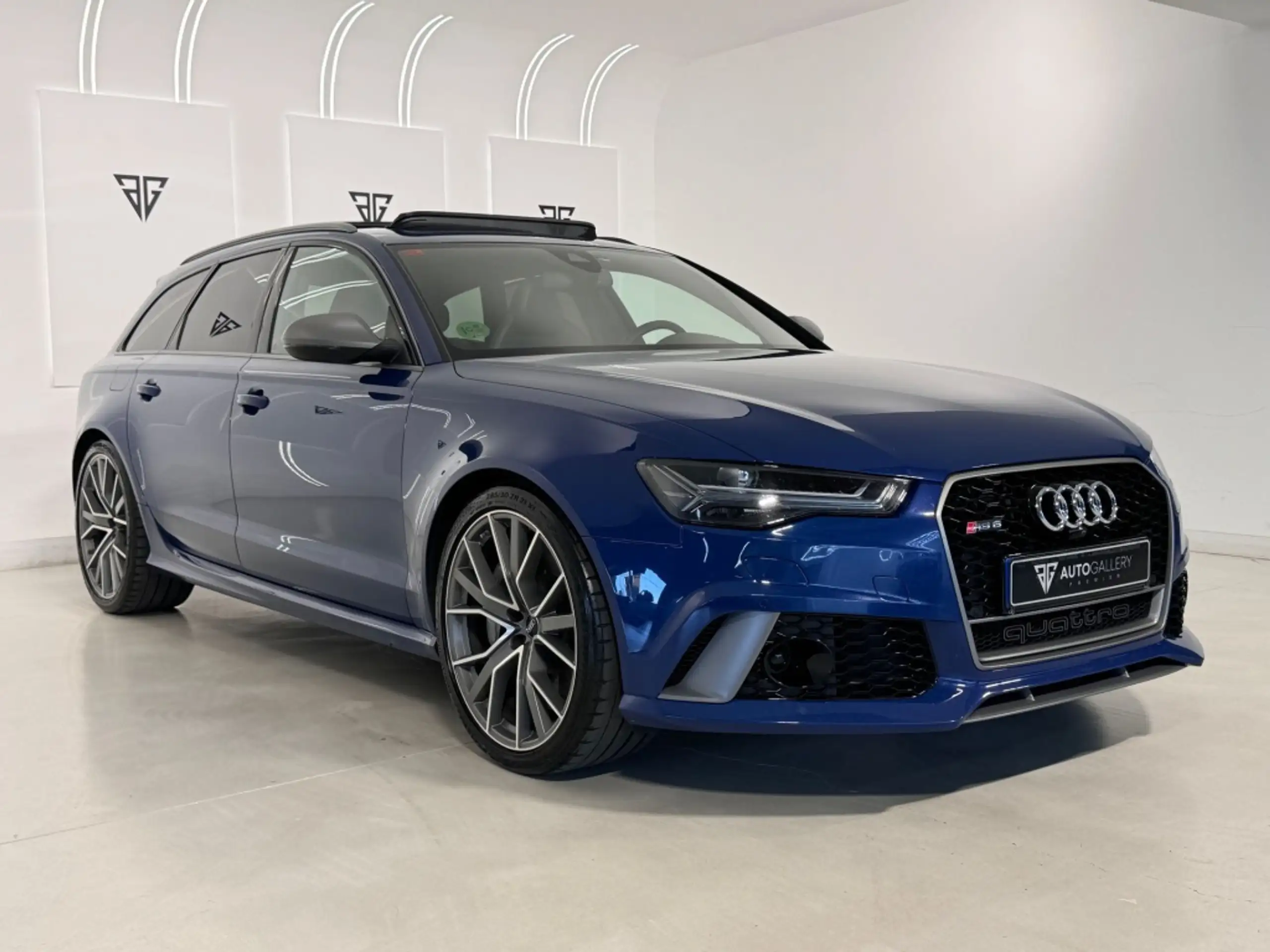 Audi - RS6