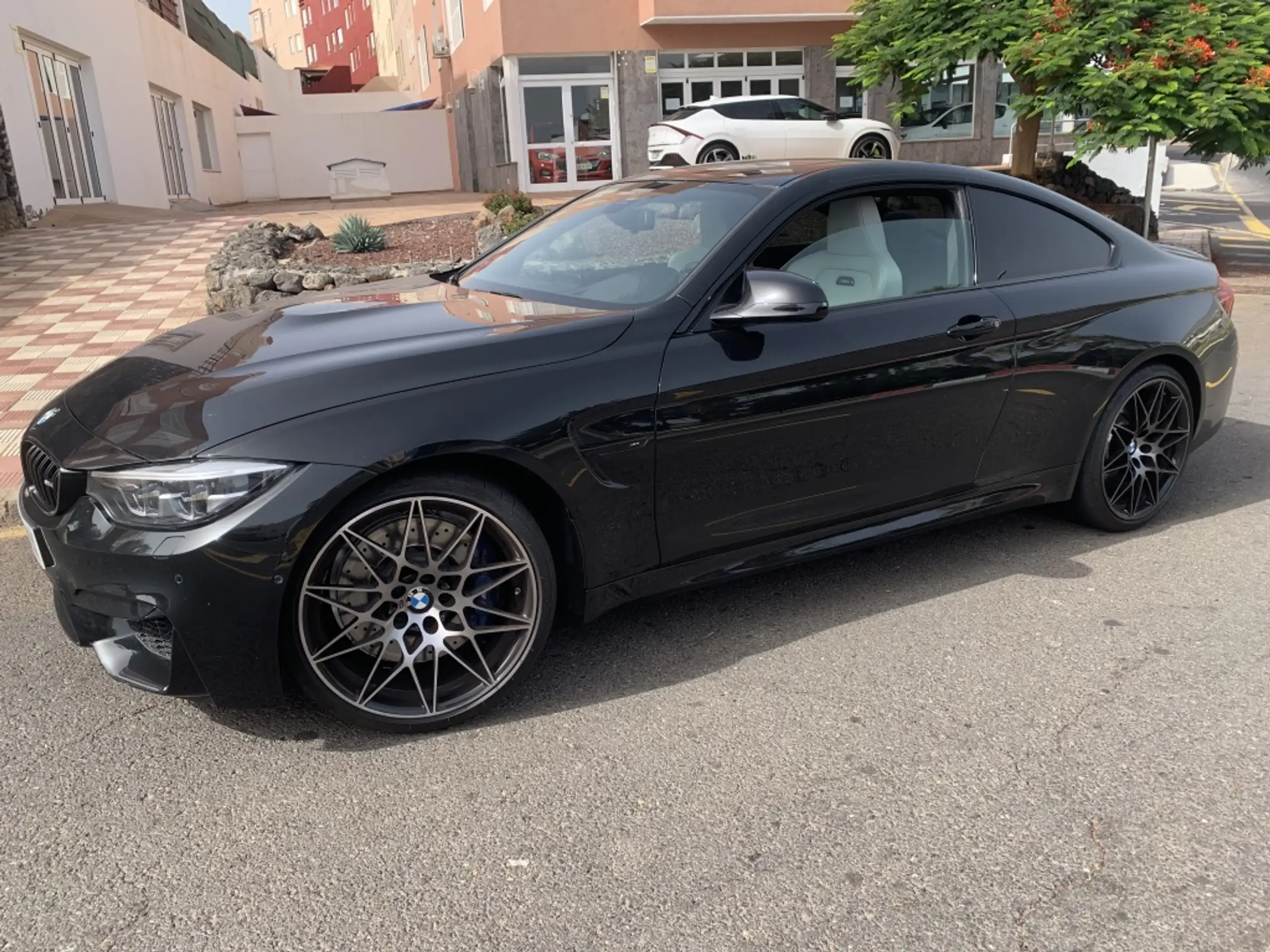 BMW M4 2019