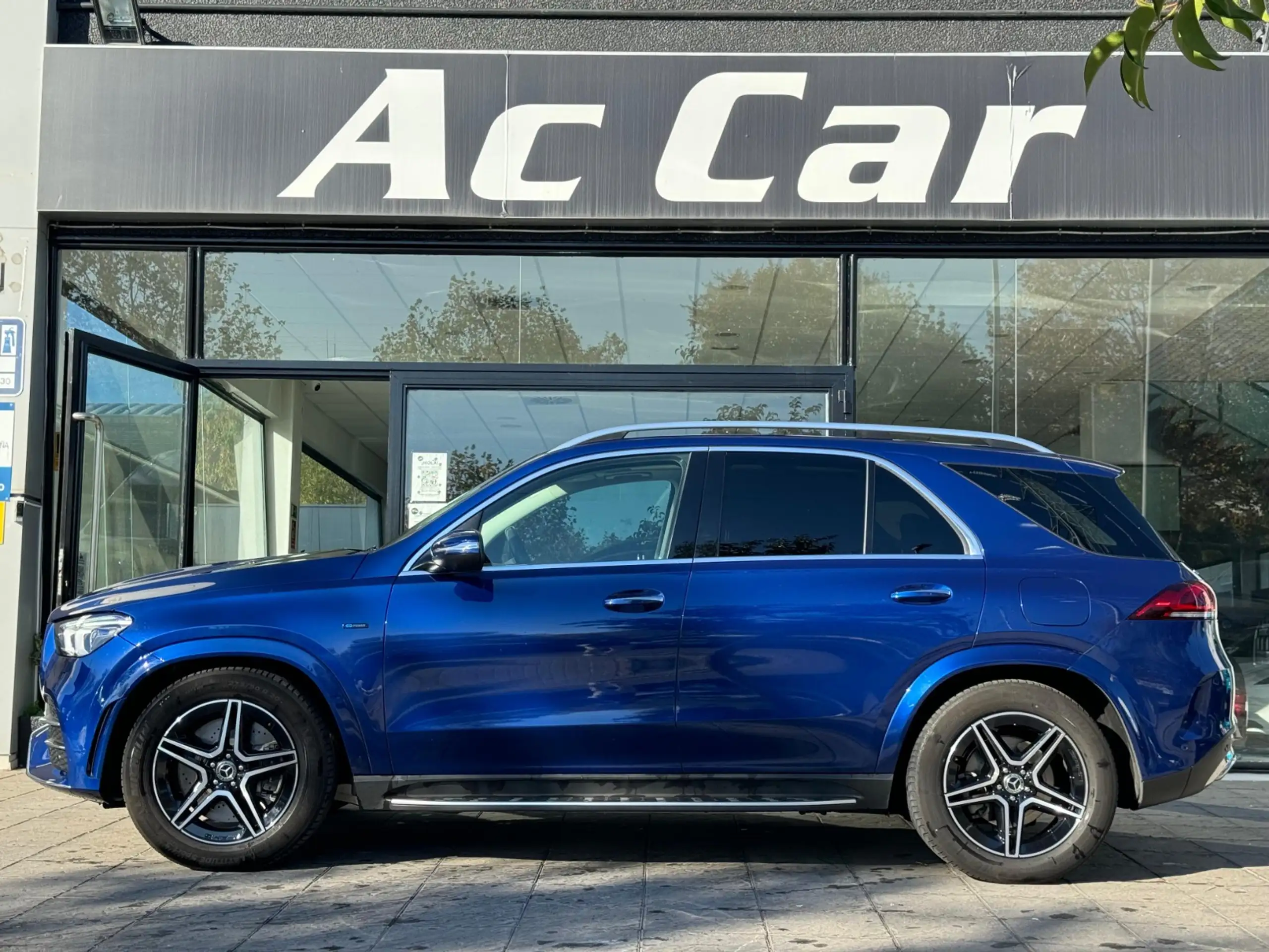 Mercedes-Benz - GLE 350