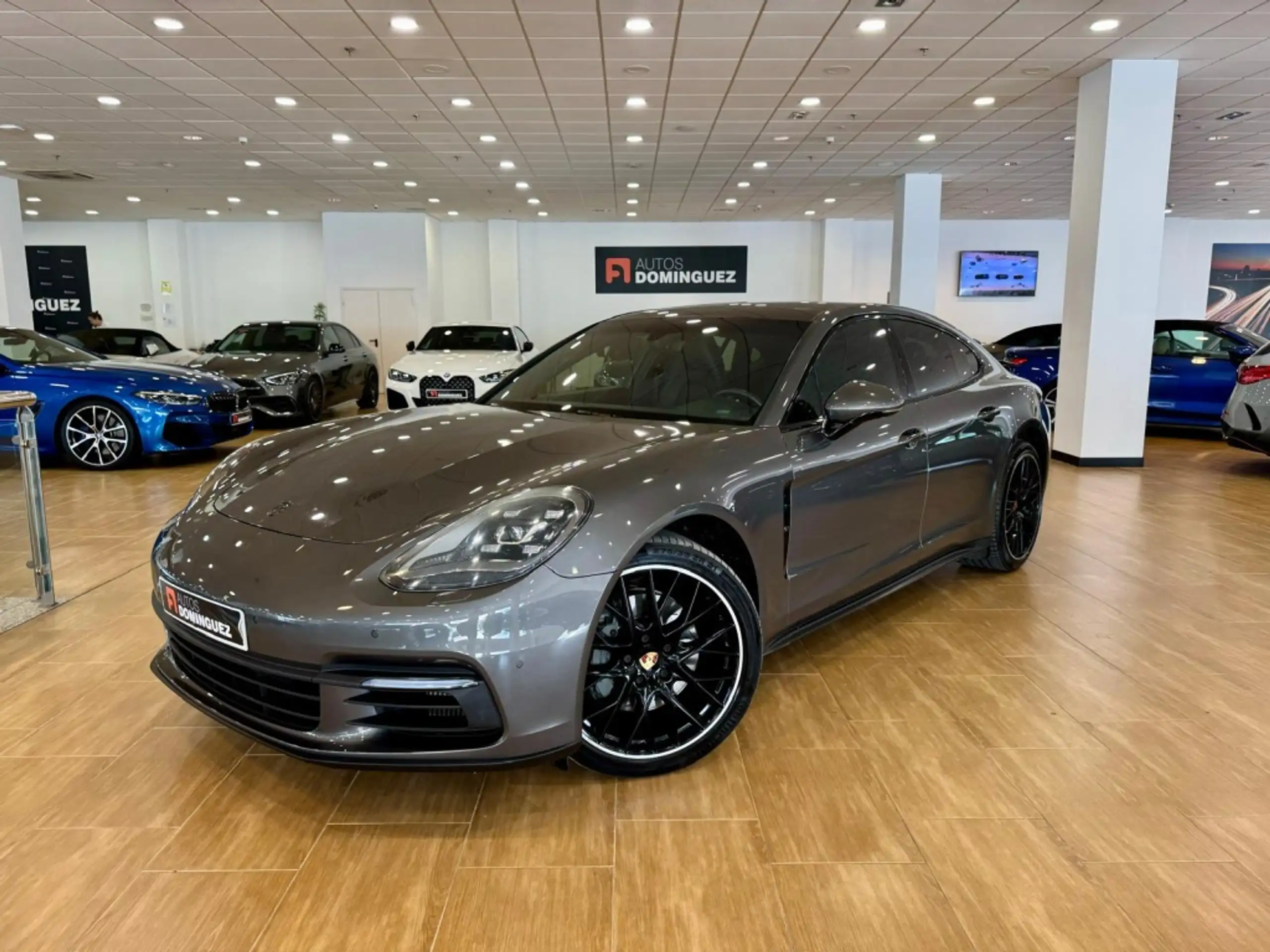 Porsche - Panamera