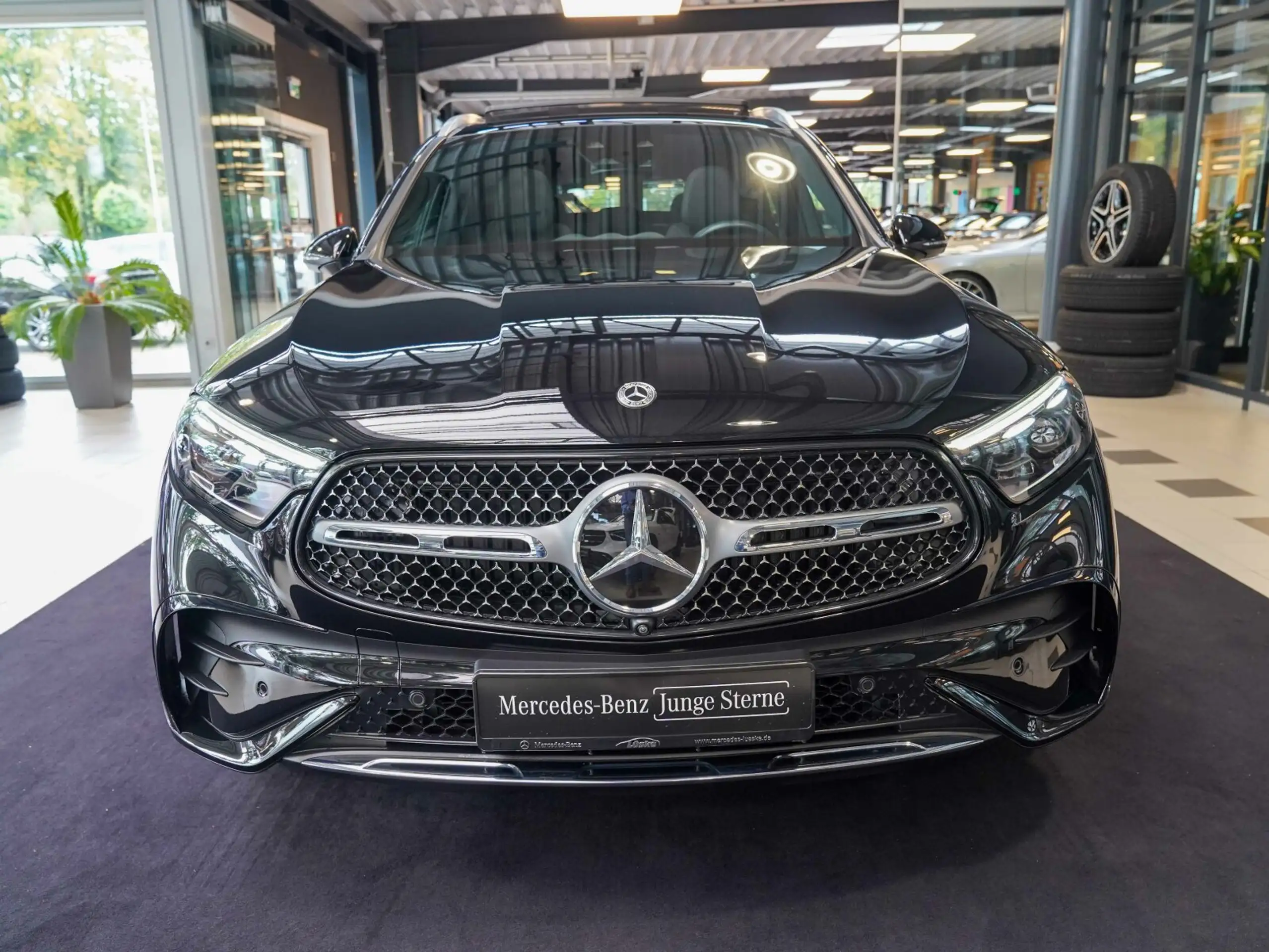 Mercedes-Benz - GLC 220