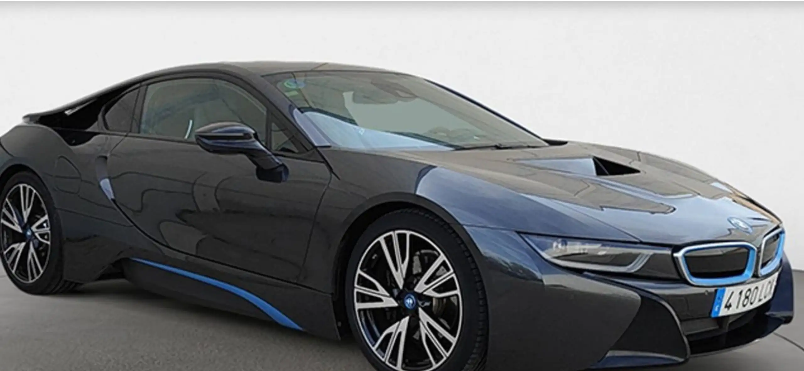 BMW - i8