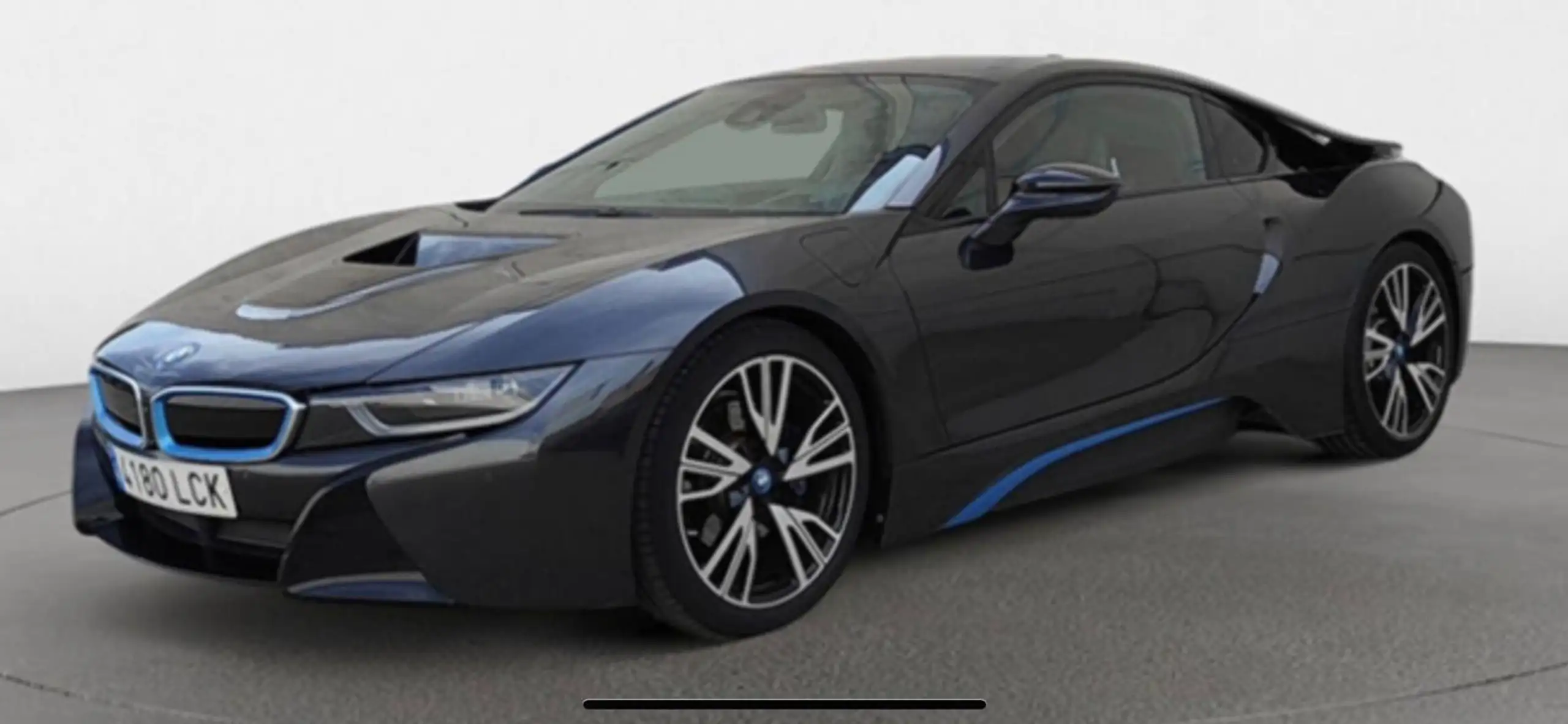 BMW - i8