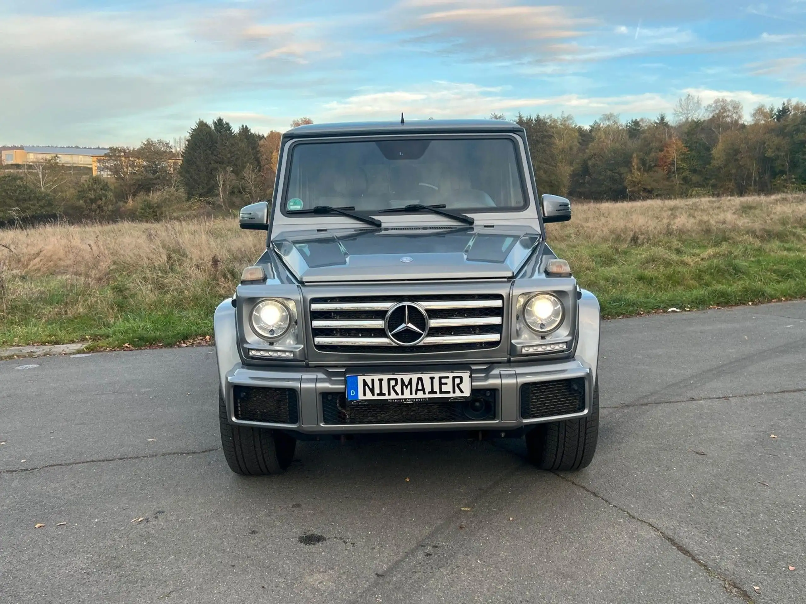 Mercedes-Benz - G 500