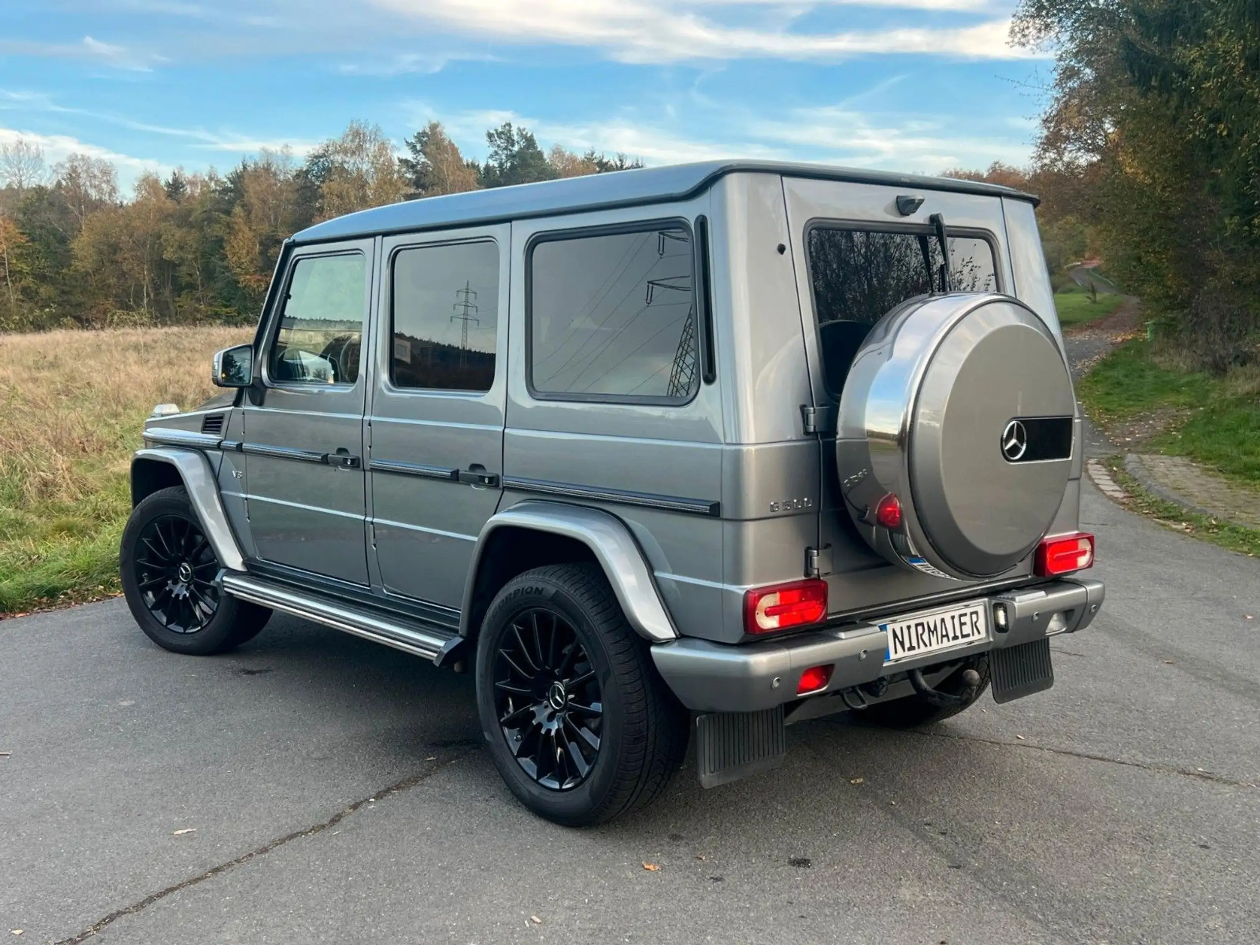 Mercedes-Benz - G 500