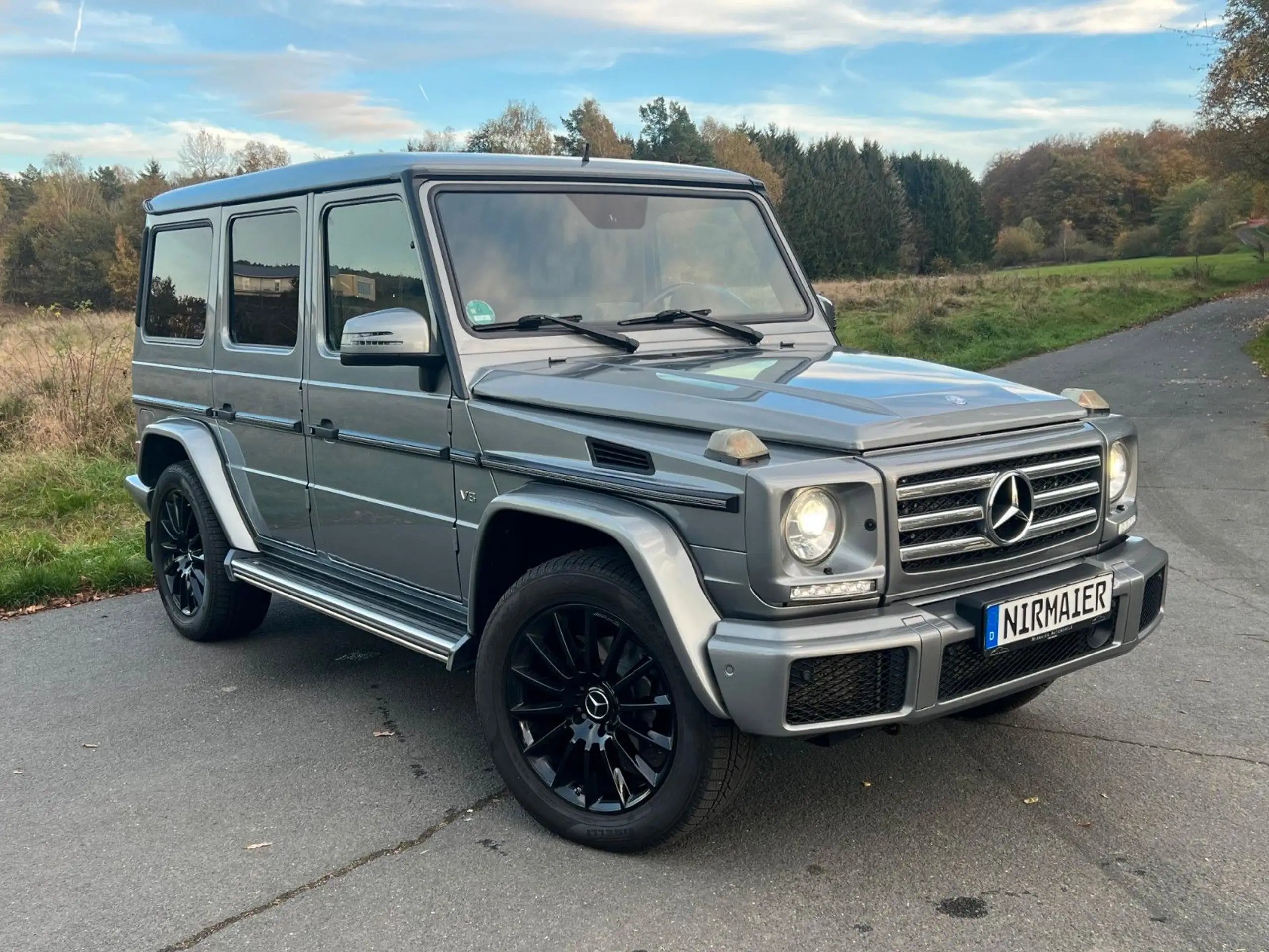 Mercedes-Benz - G 500