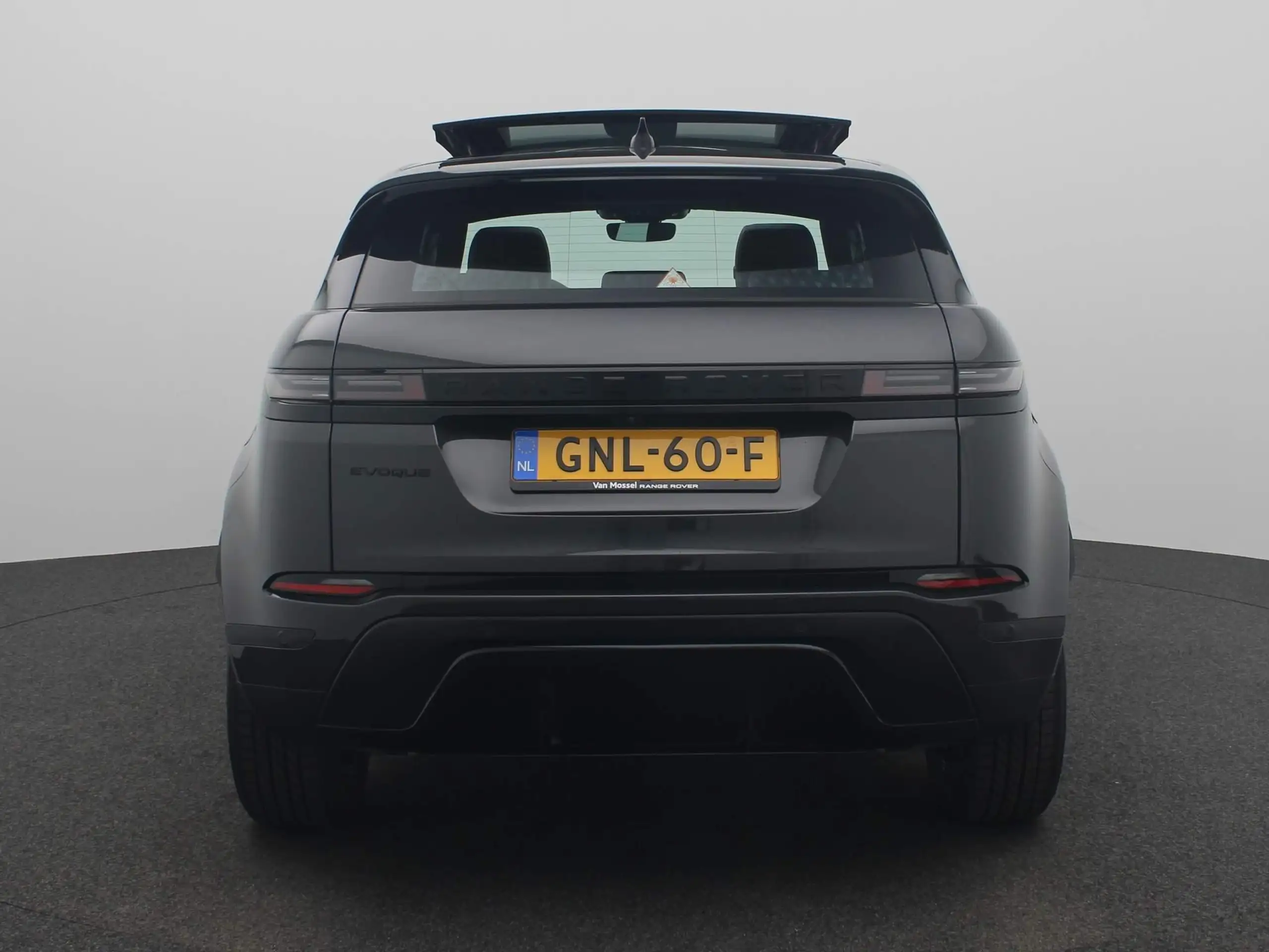 Land Rover - Range Rover Evoque