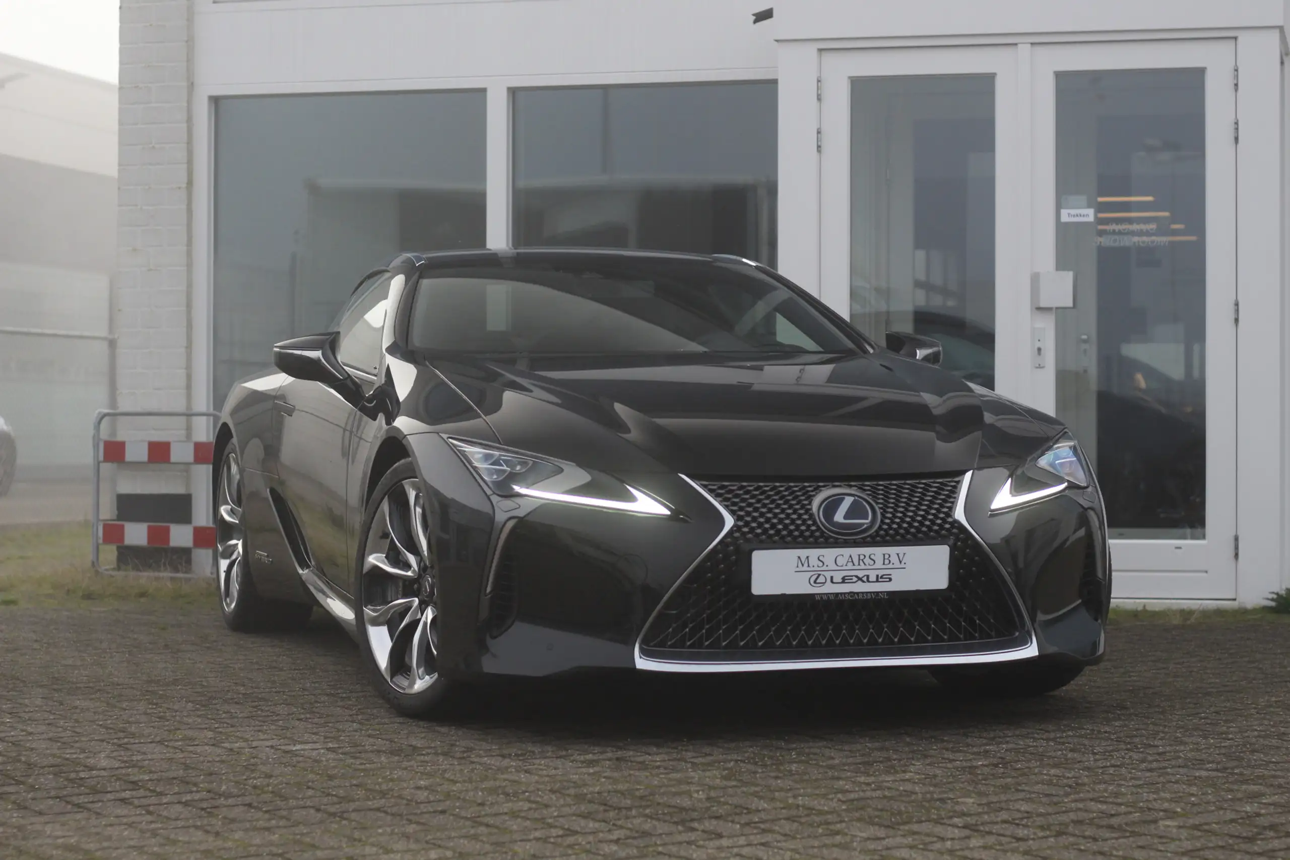 Lexus - LC 500h