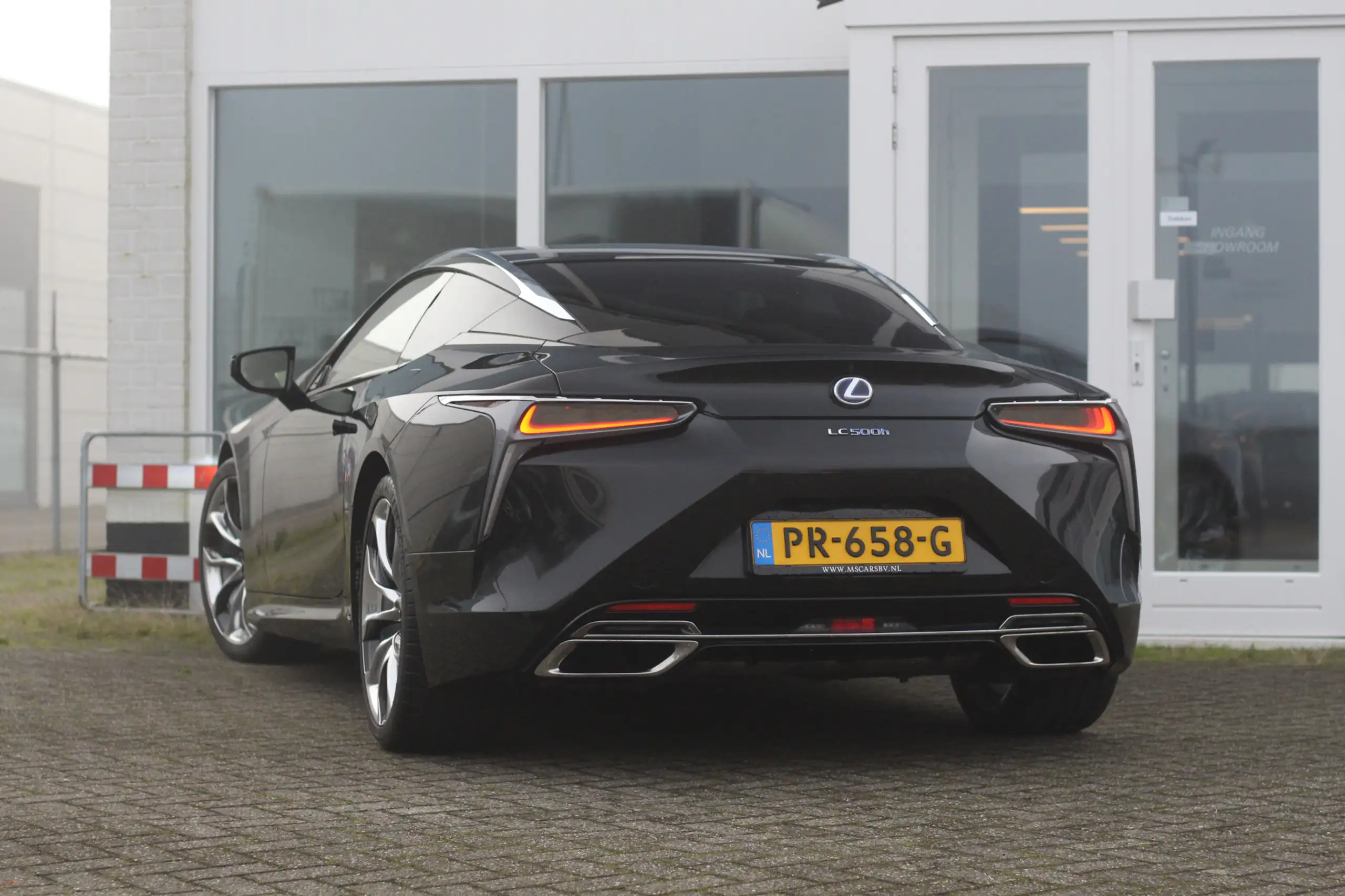 Lexus - LC 500h