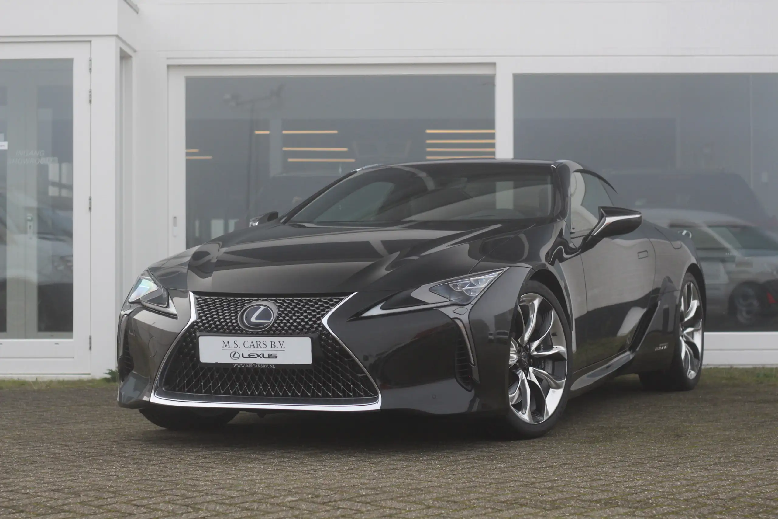 Lexus - LC 500h