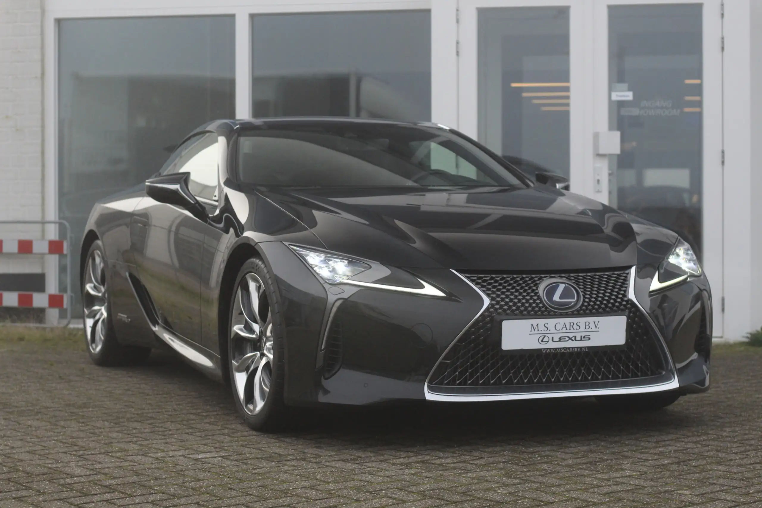 Lexus - LC 500h