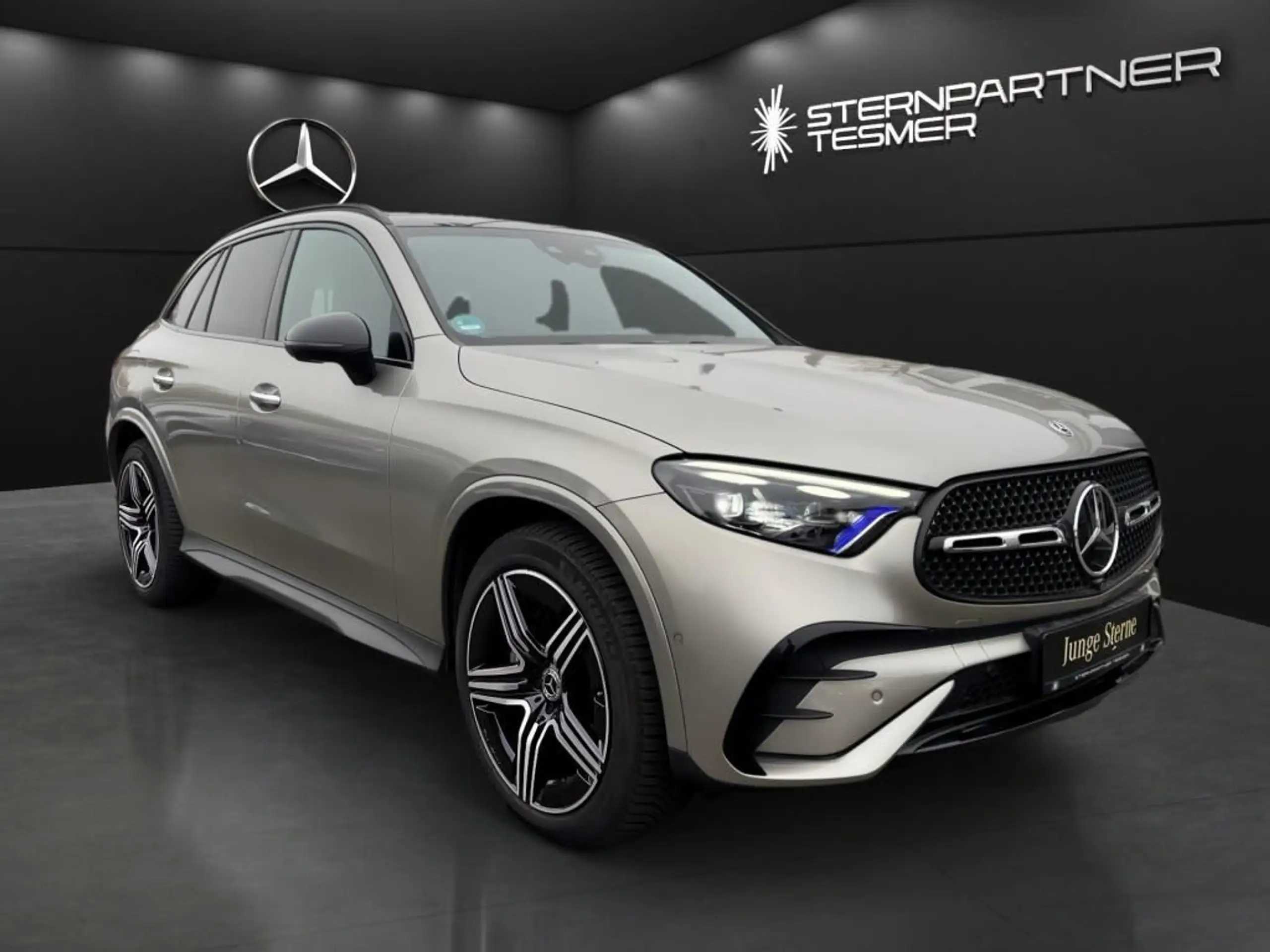 Mercedes-Benz - GLC 300