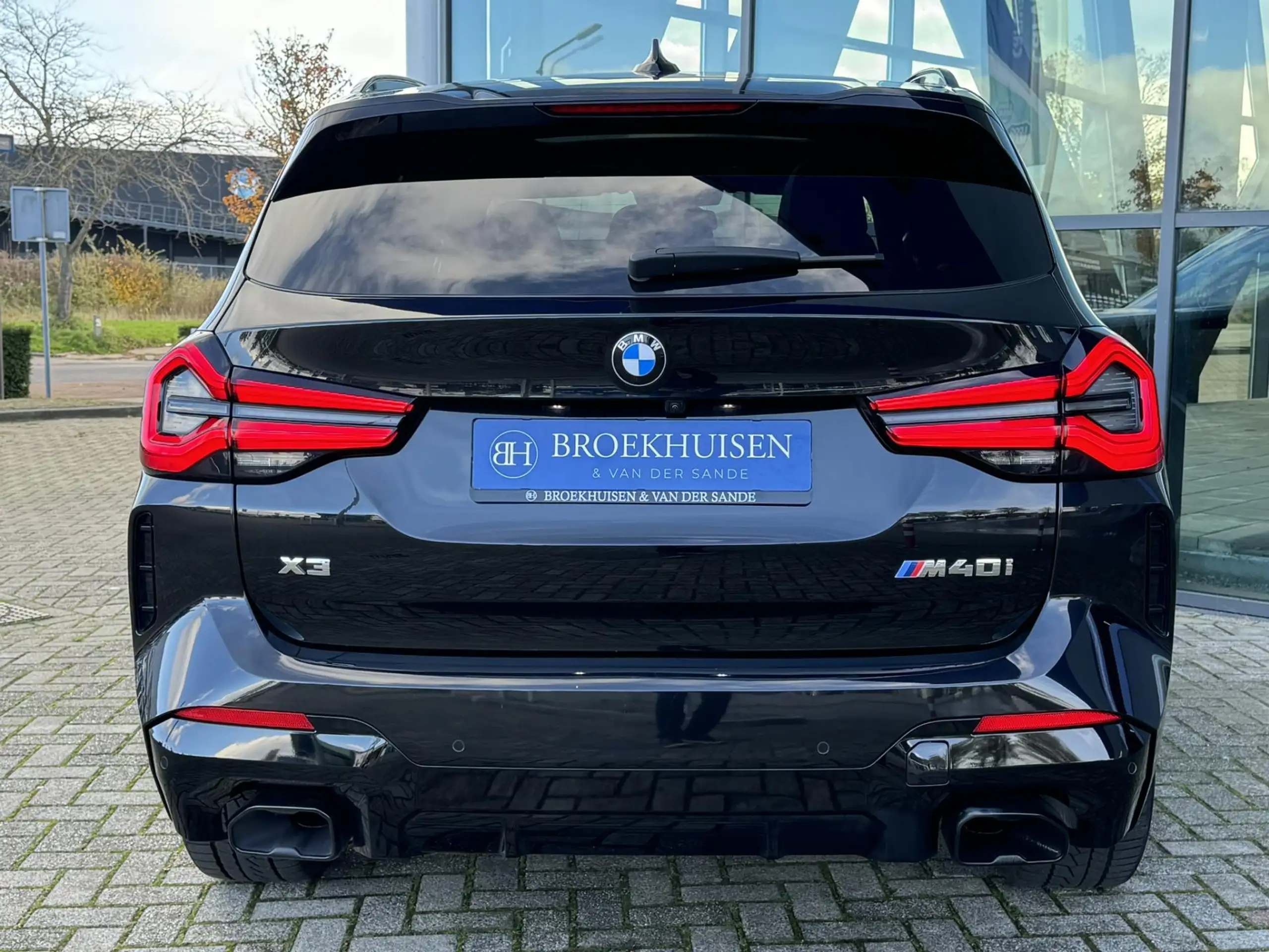 BMW - X3