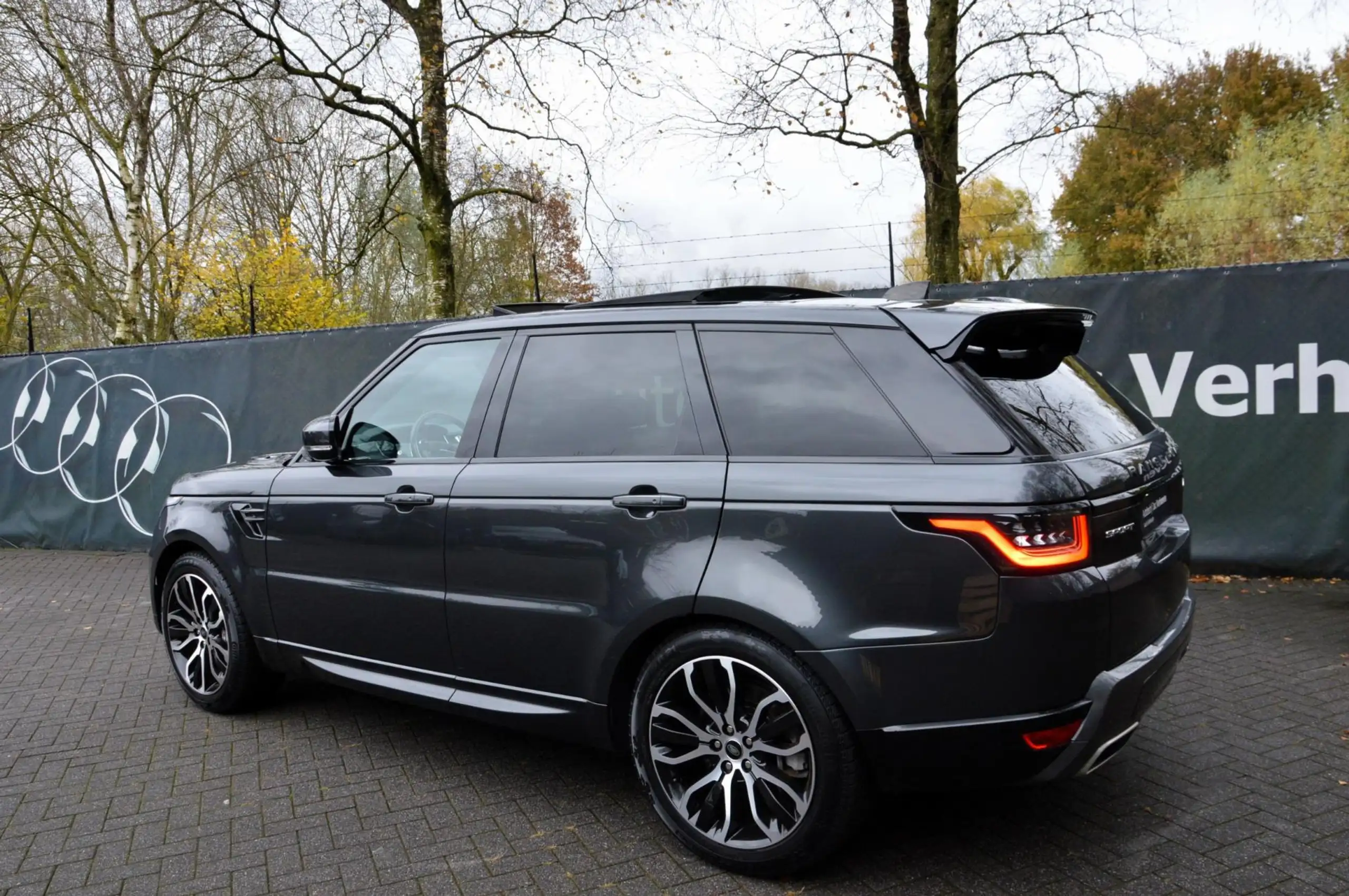 Land Rover - Range Rover Sport