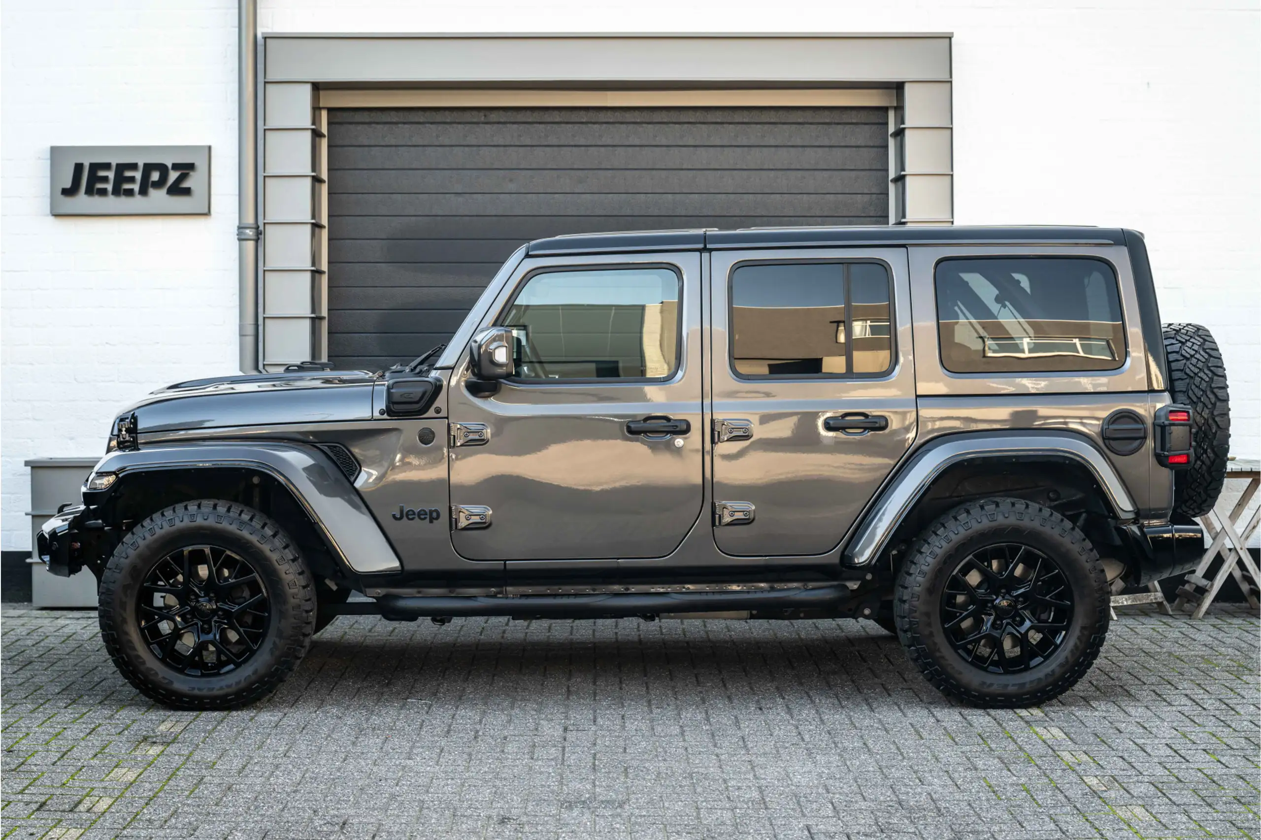 Jeep - Wrangler