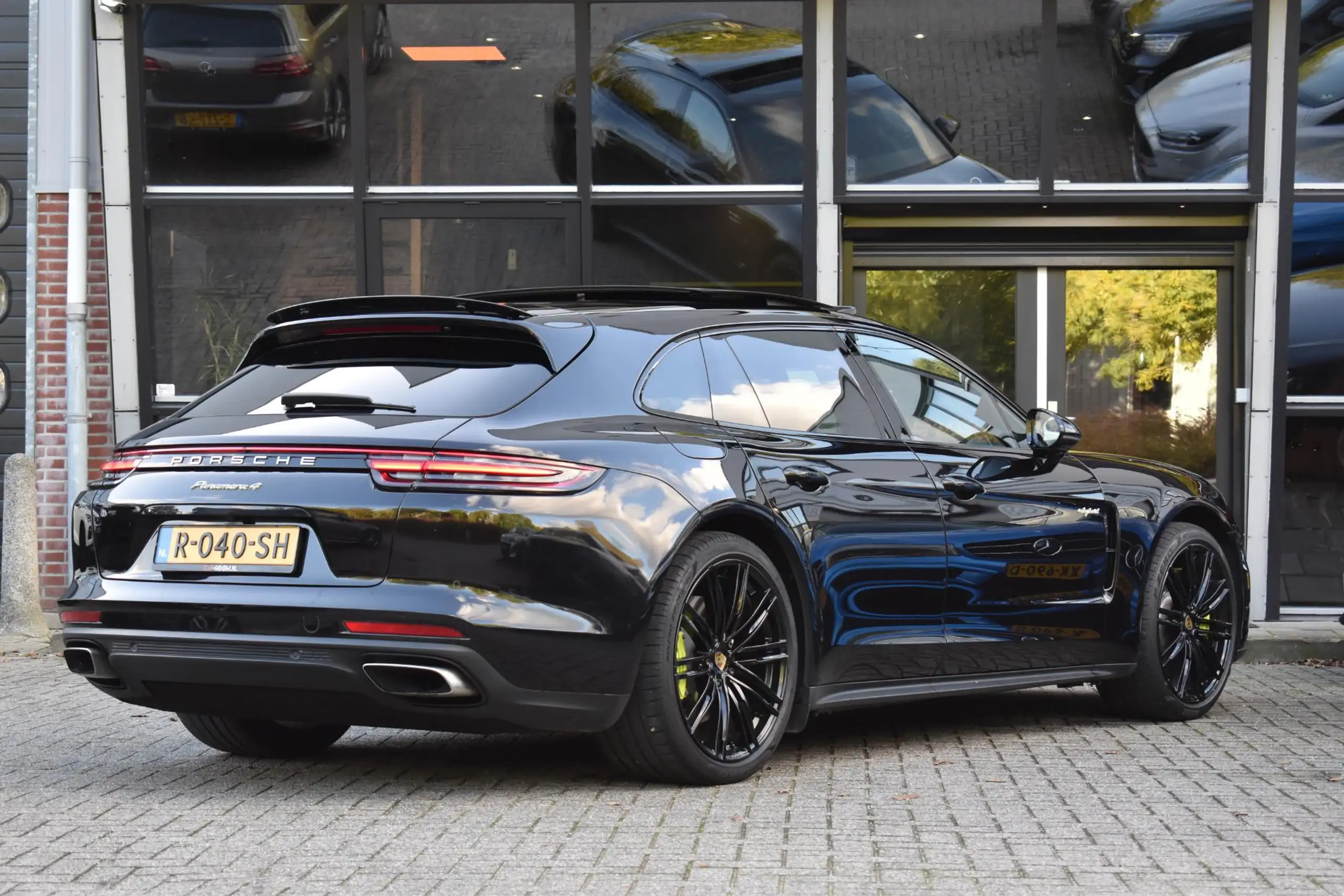 Porsche - Panamera