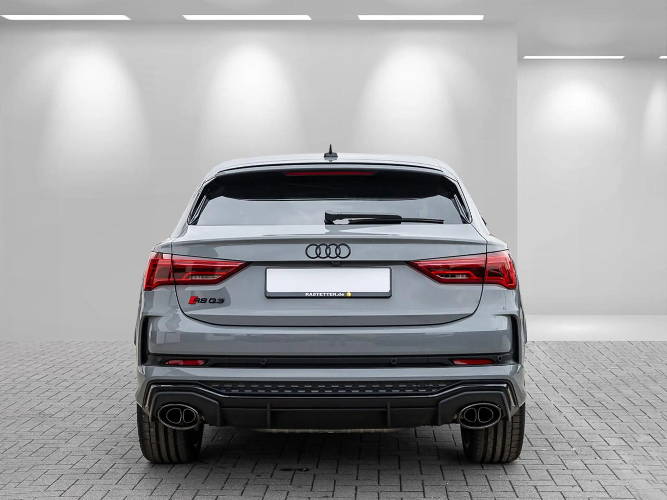 Audi - RS Q3