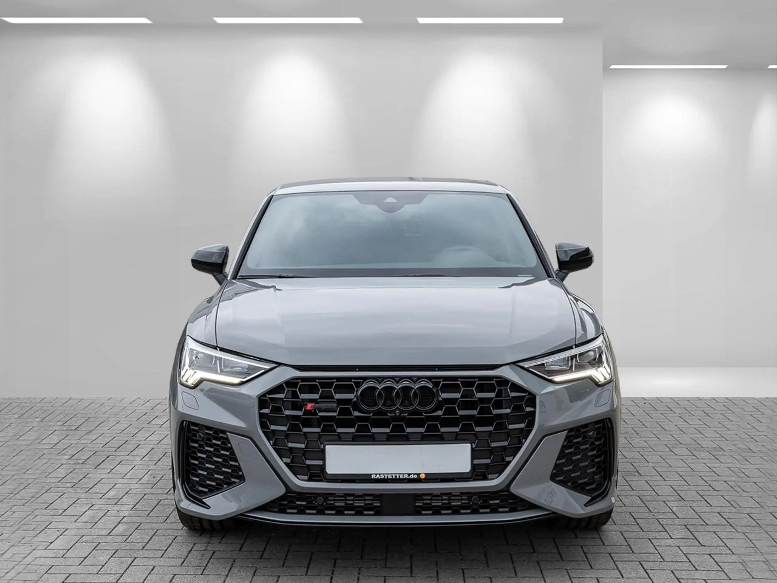 Audi - RS Q3