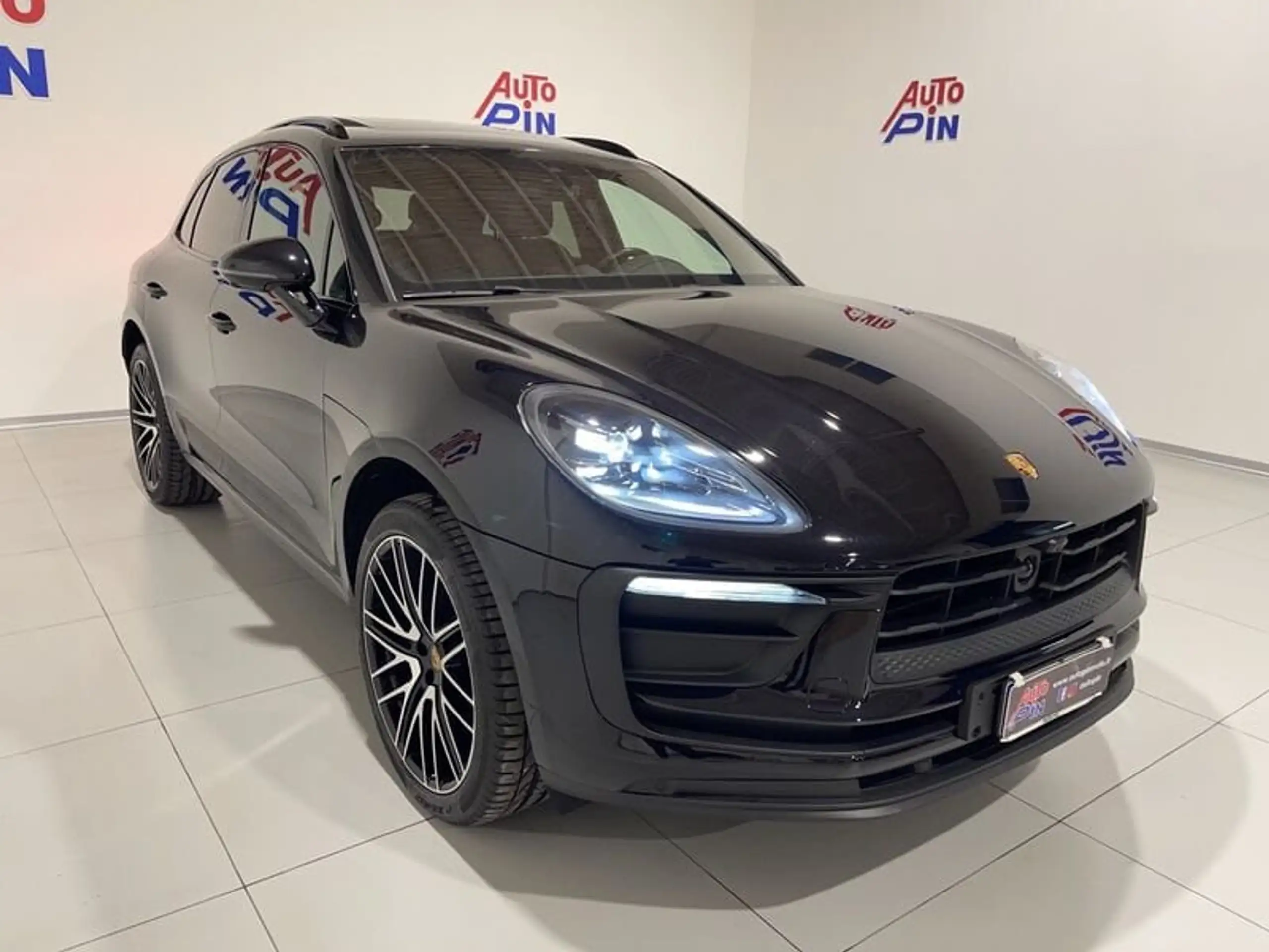 Porsche - Macan