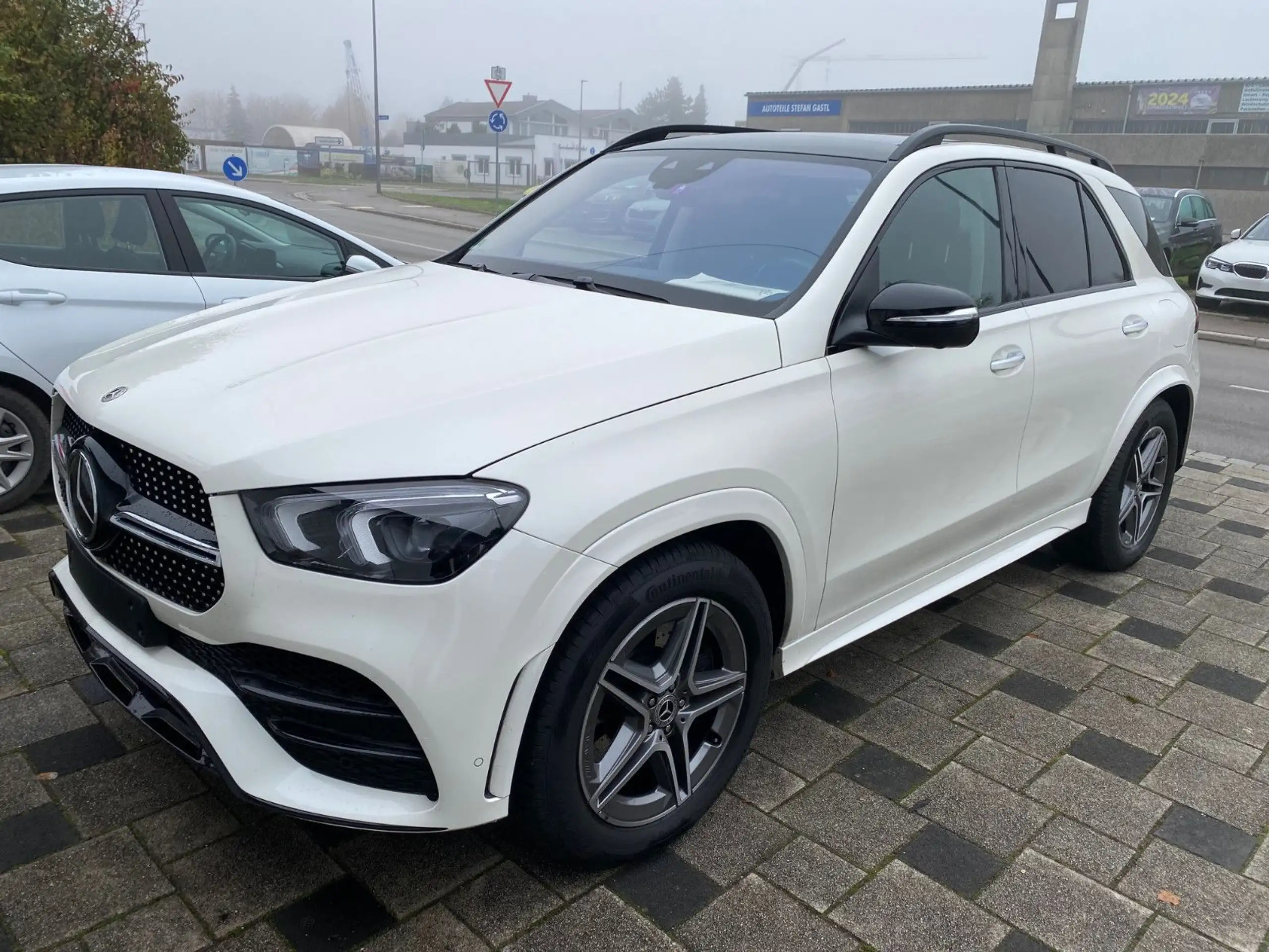 Mercedes-Benz - GLE 350