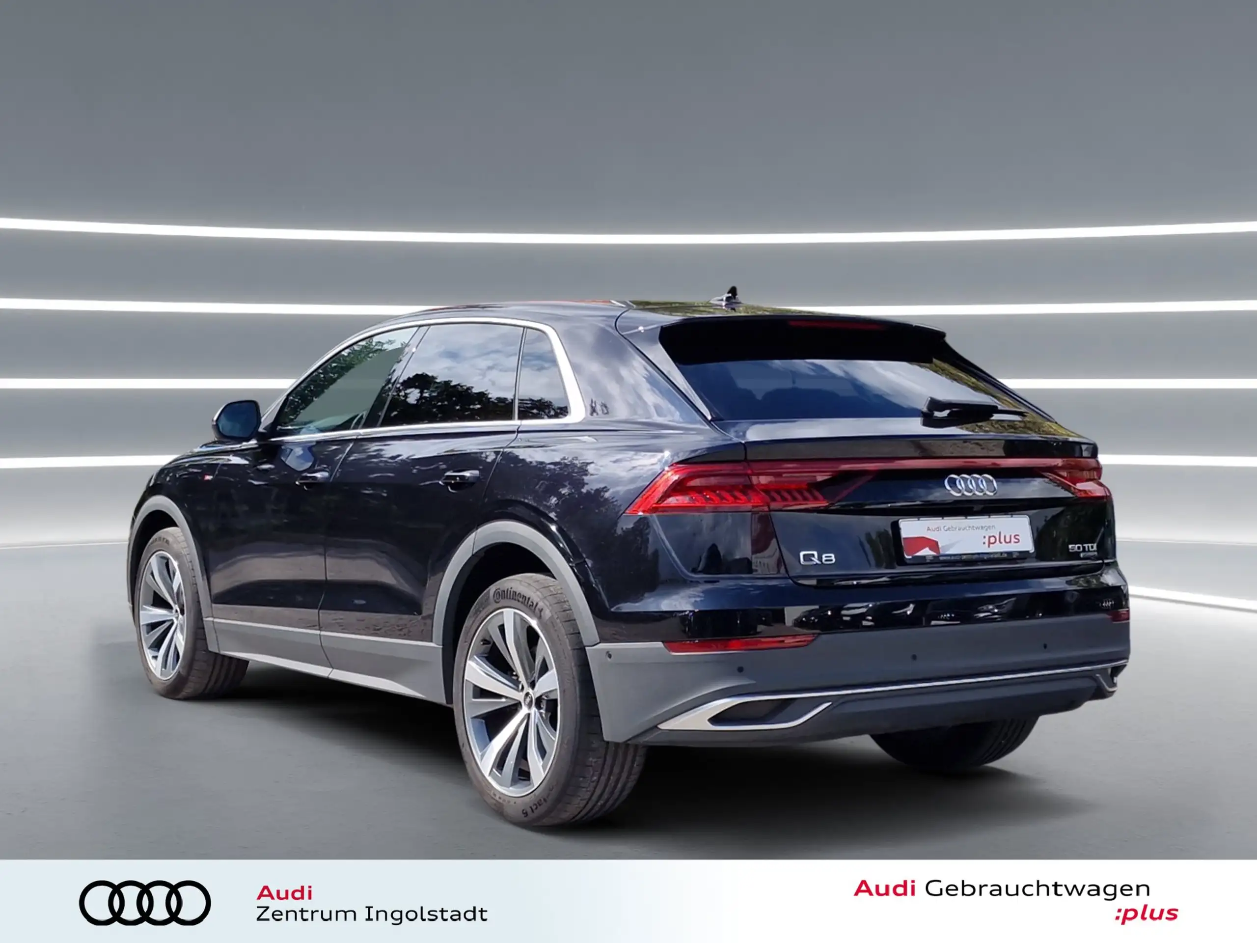 Audi - Q8