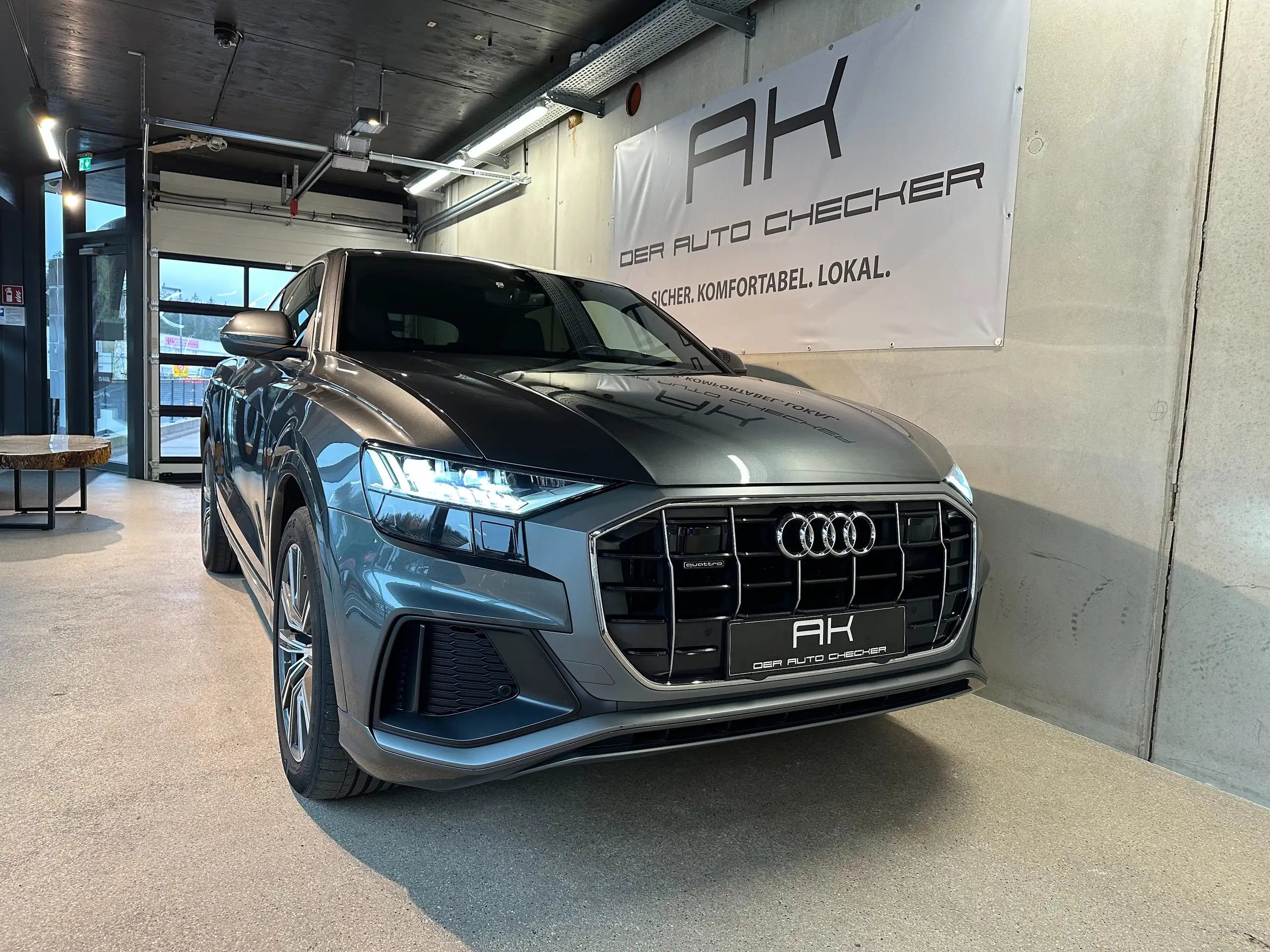 Audi - Q8