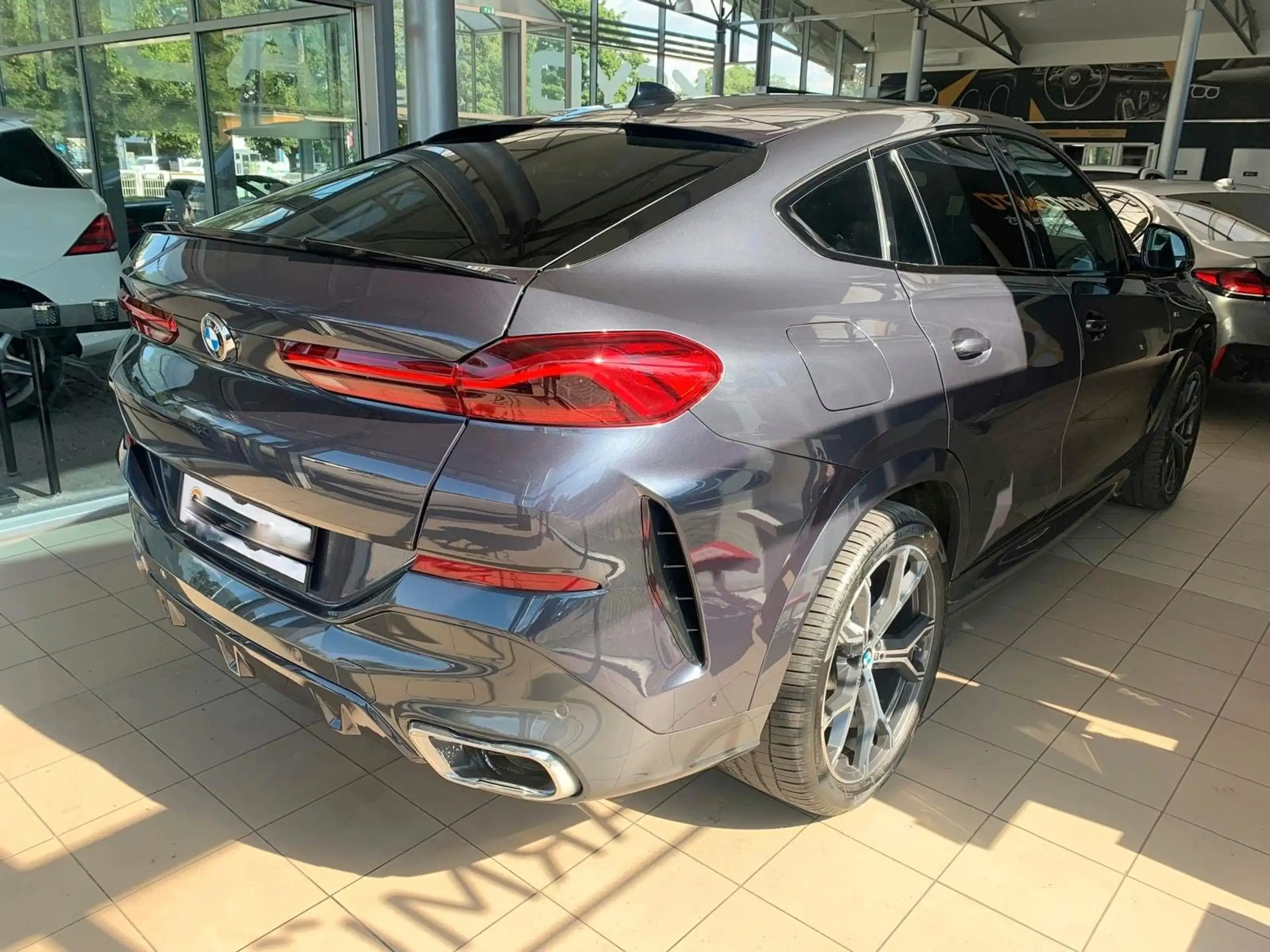 BMW - X6