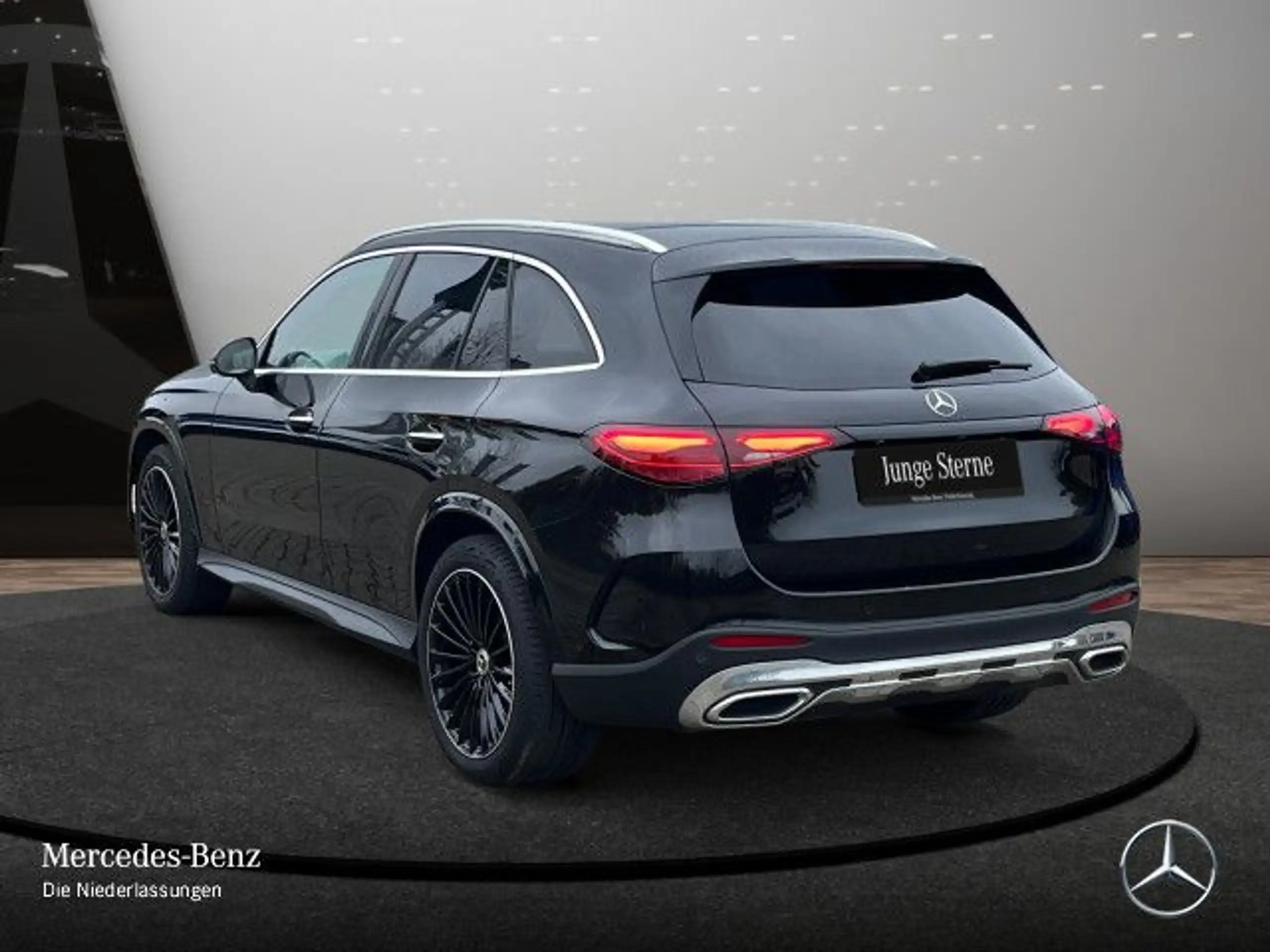 Mercedes-Benz - GLC 300