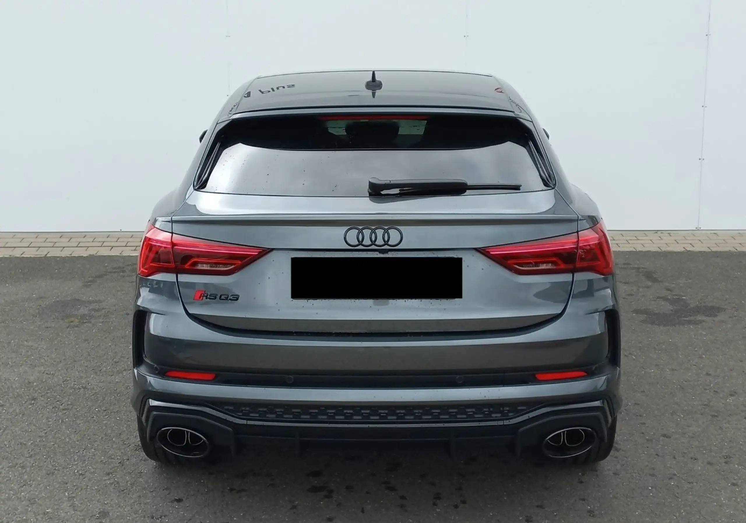 Audi - RS Q3