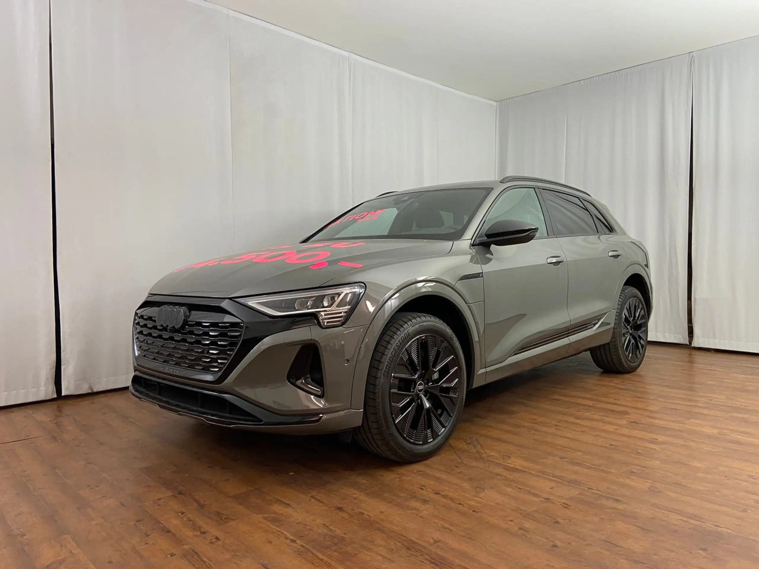 Audi Q8 2024