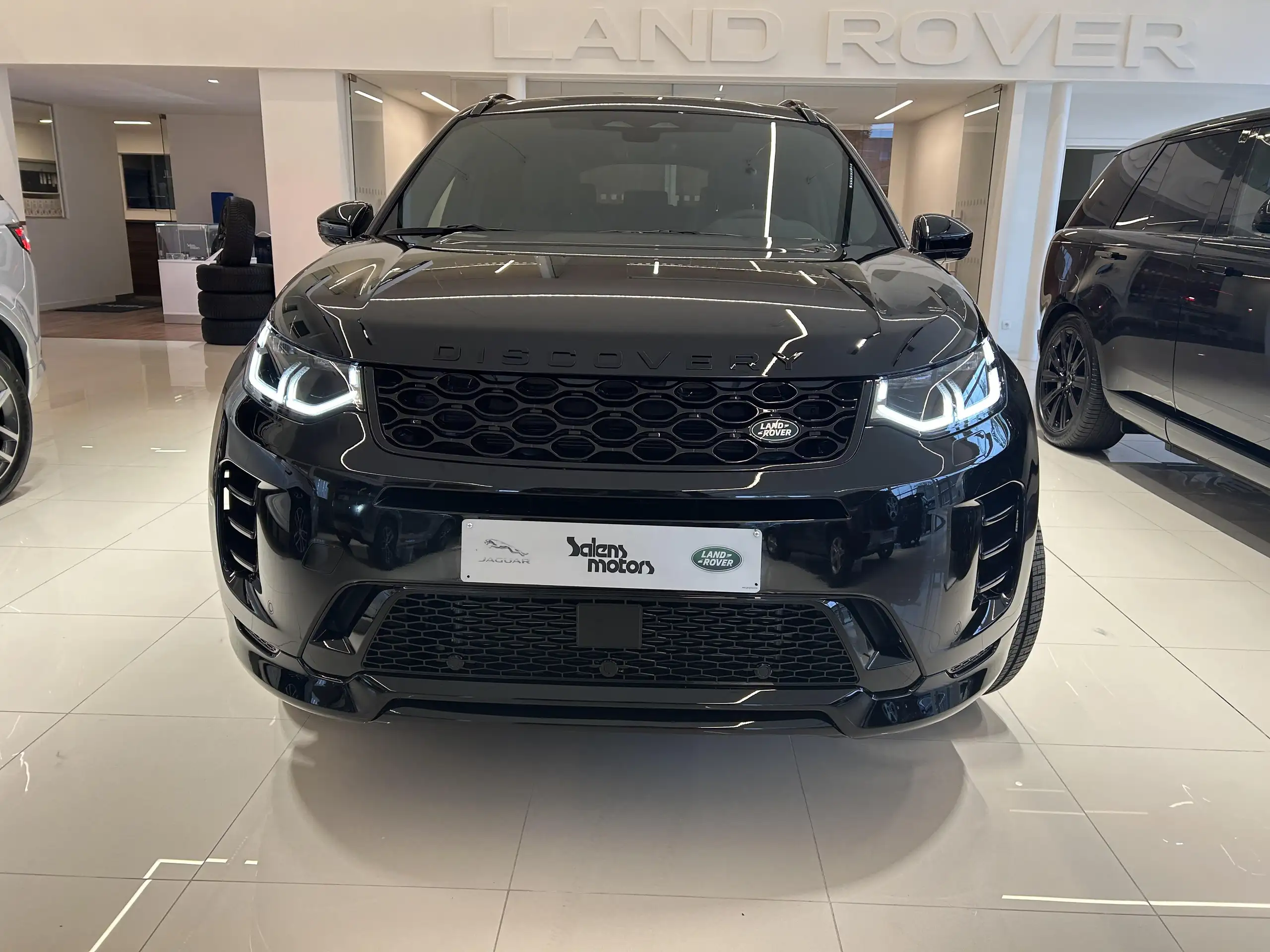 Land Rover - Discovery Sport