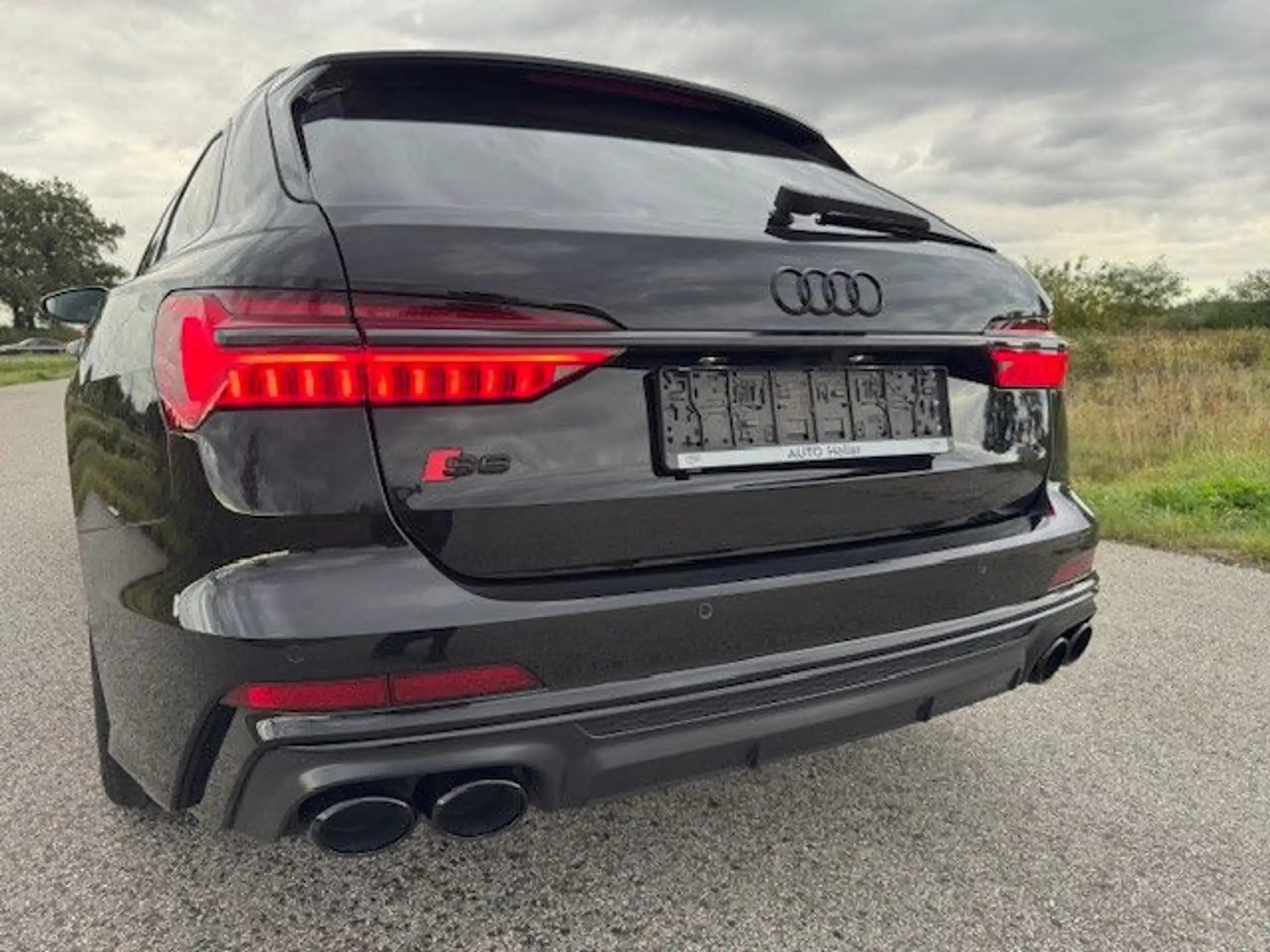 Audi - S6