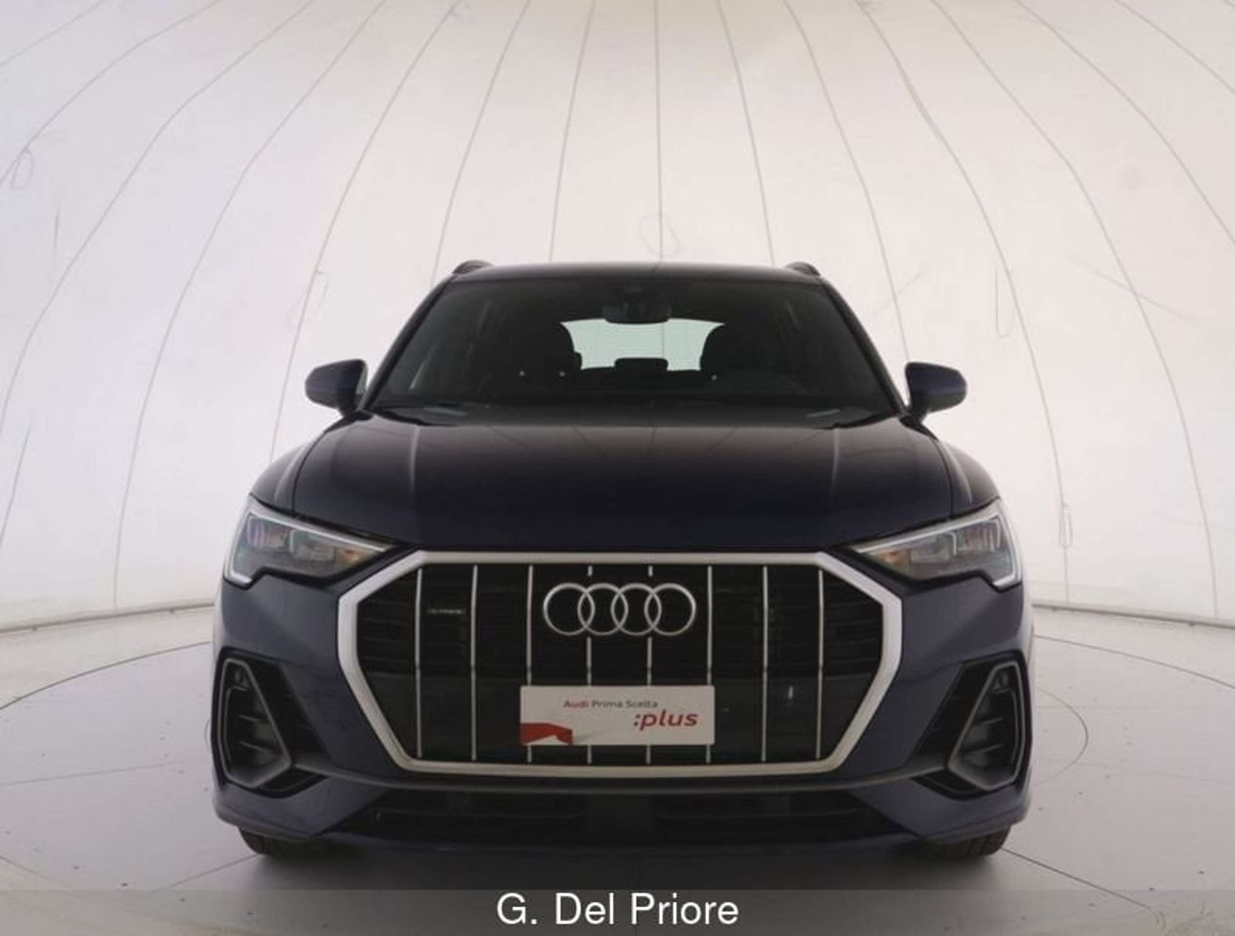 Audi - Q3