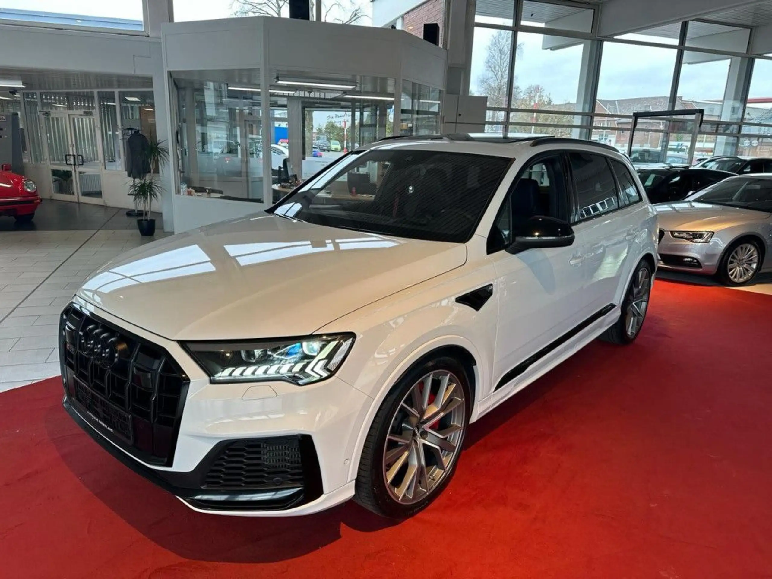 Audi - SQ7