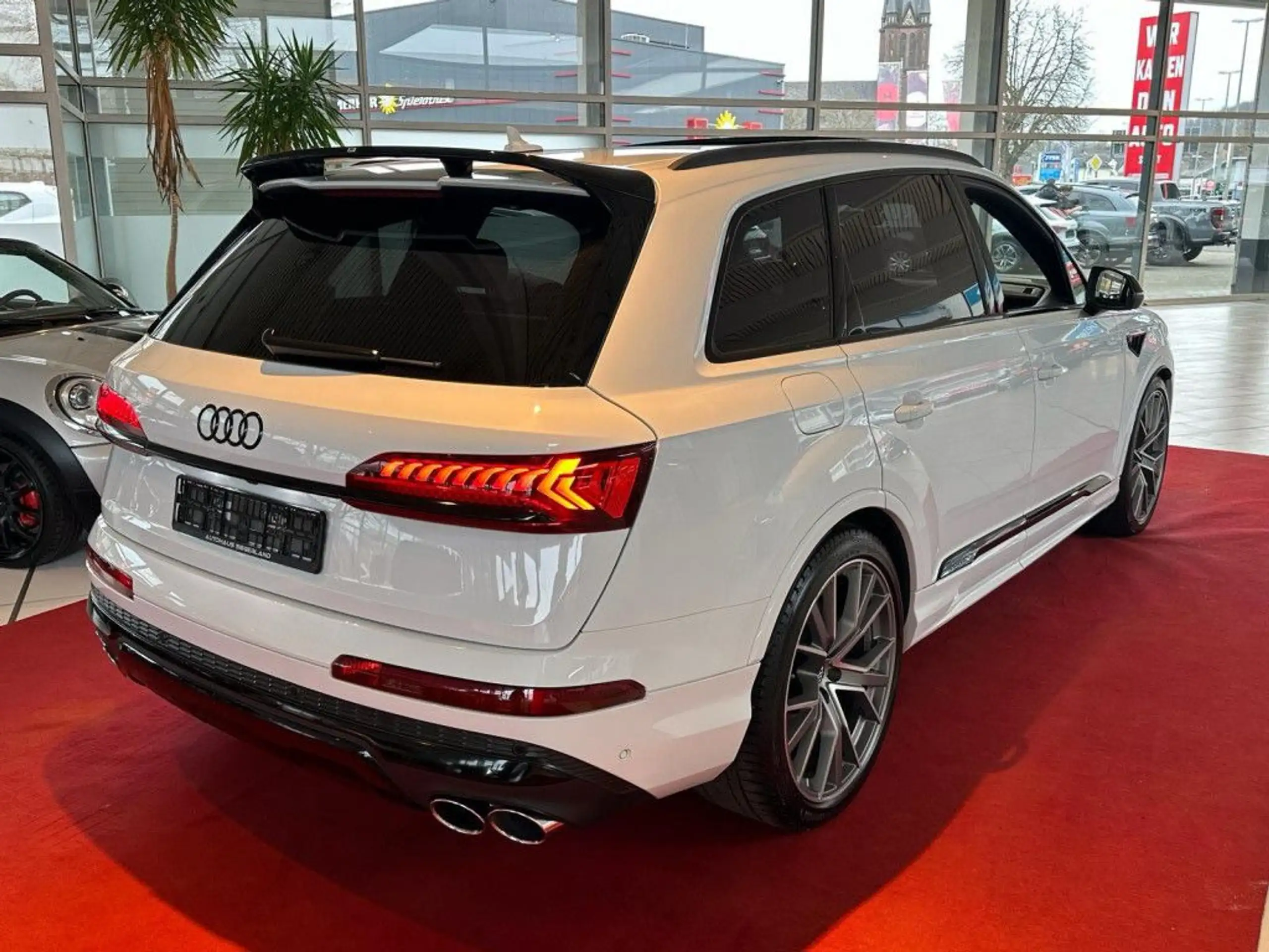 Audi - SQ7