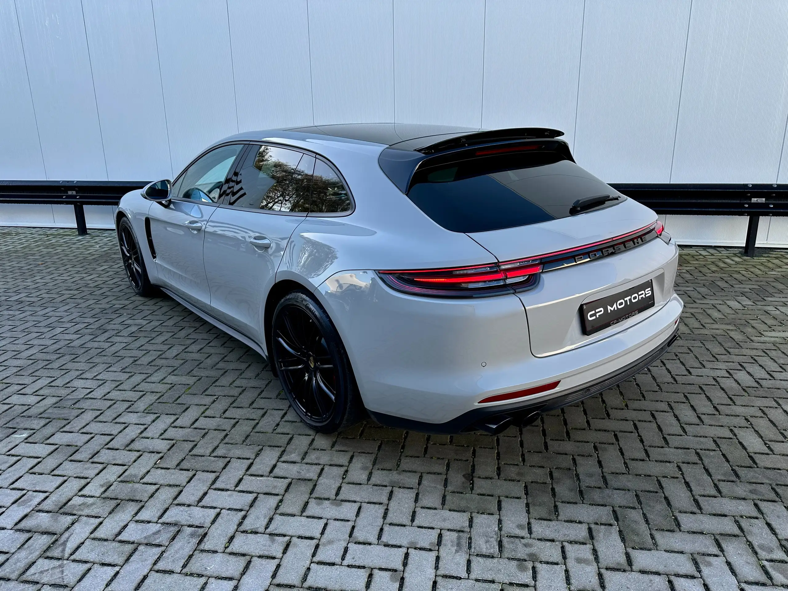 Porsche - Panamera