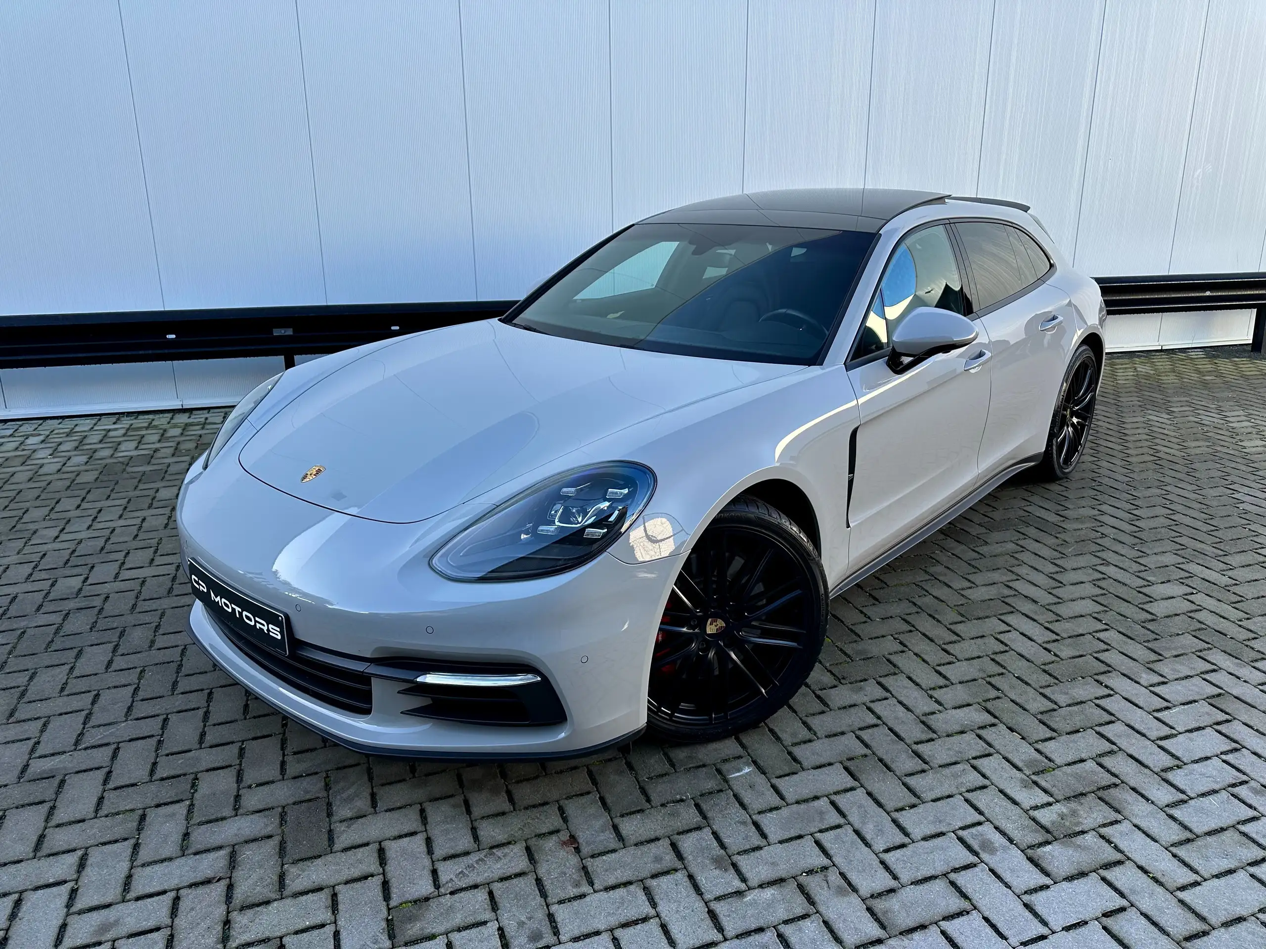 Porsche - Panamera