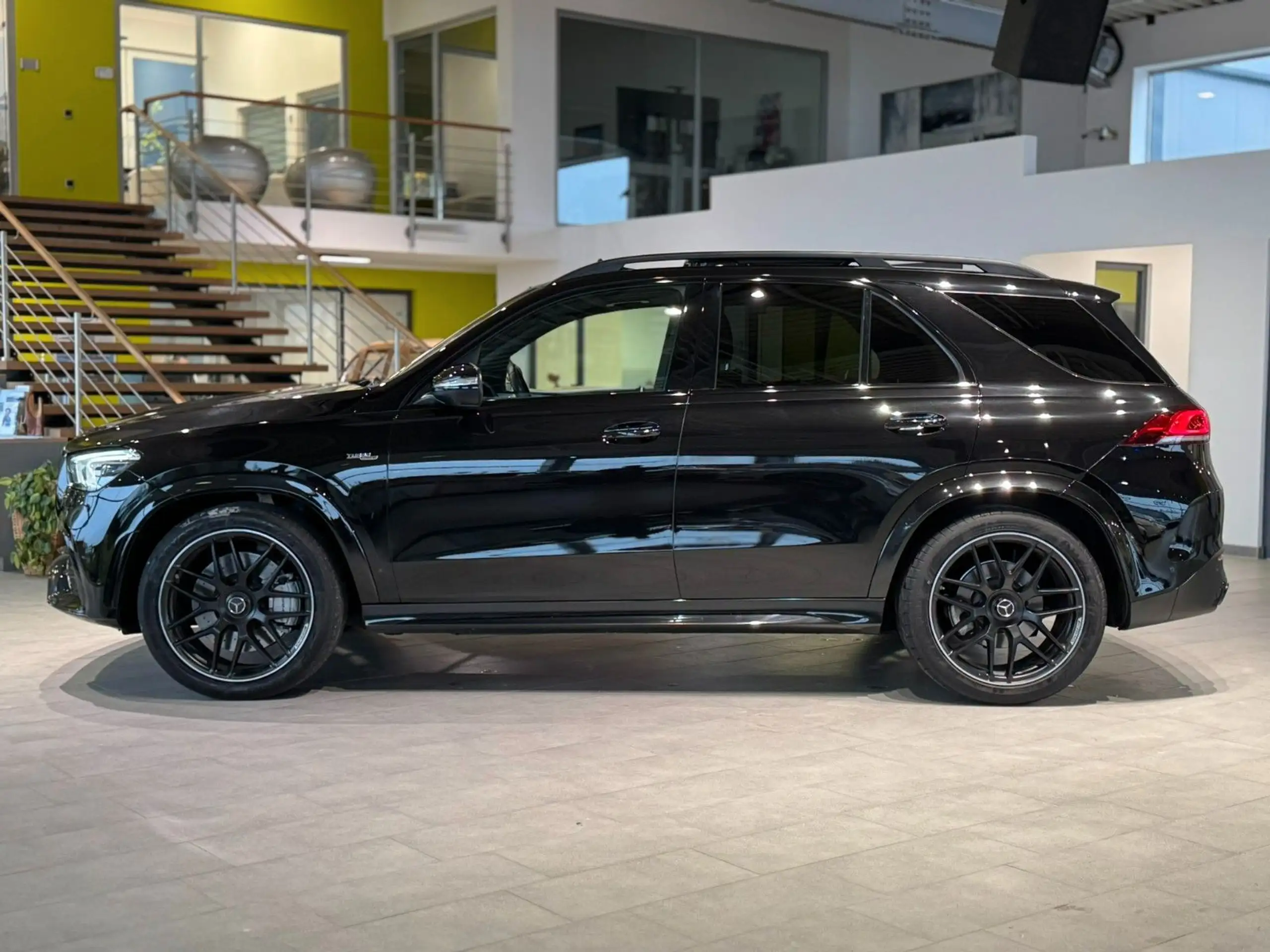 Mercedes-Benz - GLE 53 AMG