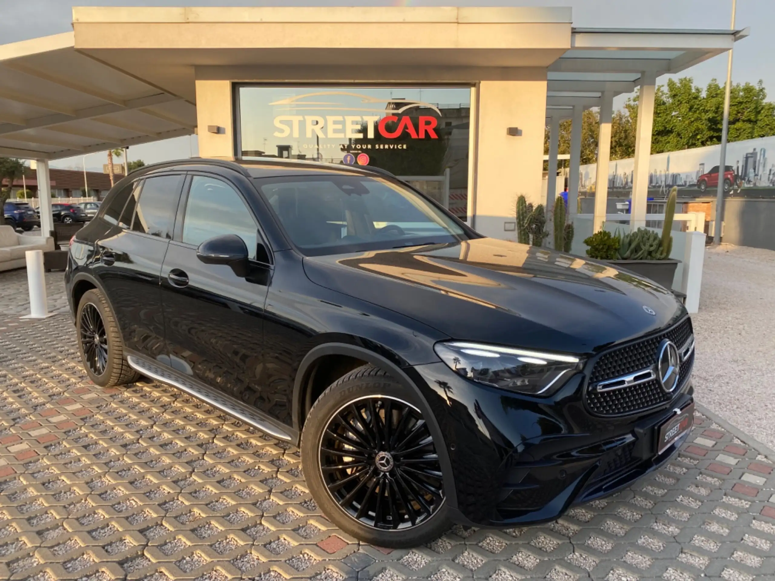 Mercedes-Benz - GLC 220