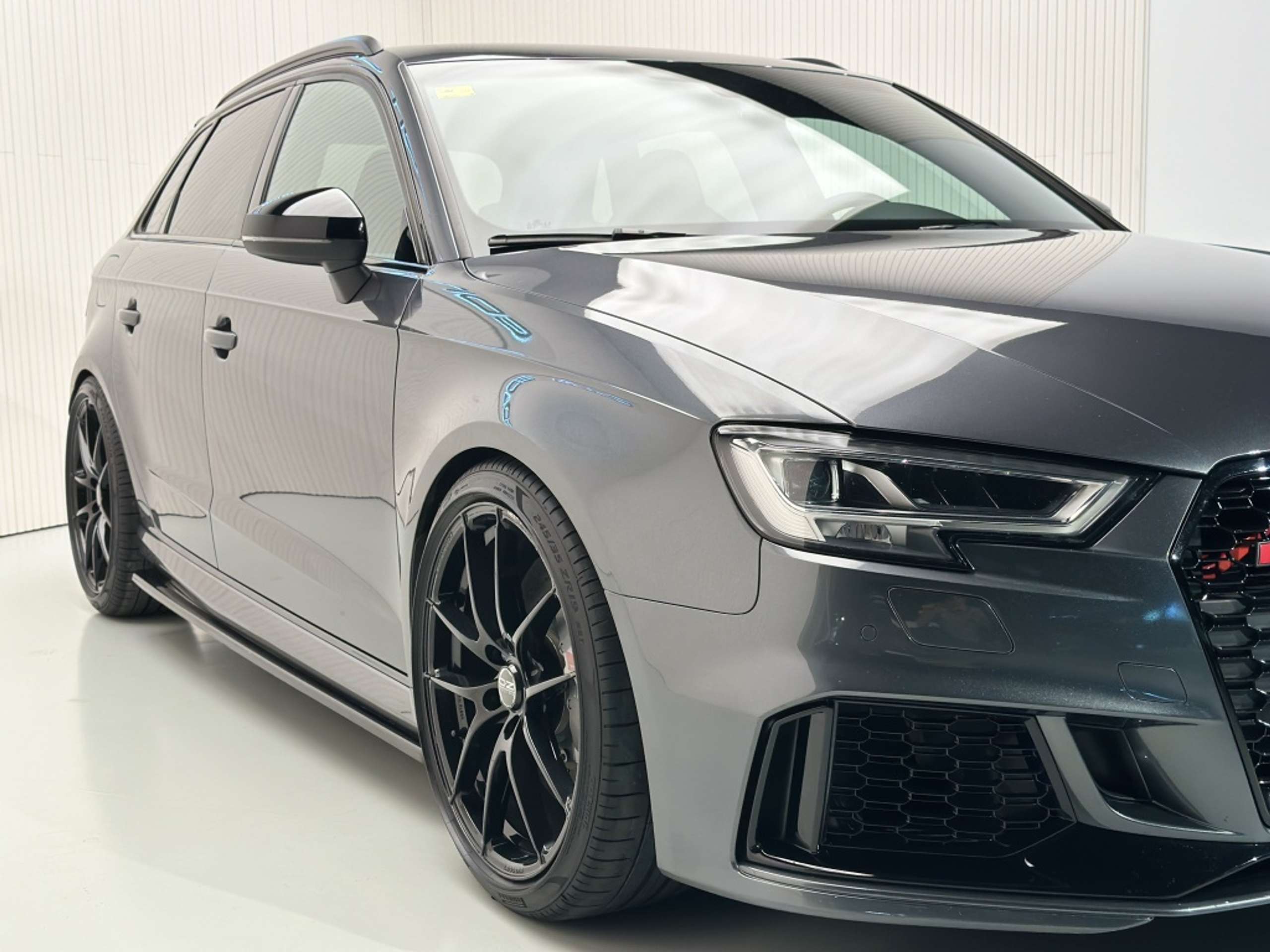 Audi - RS3