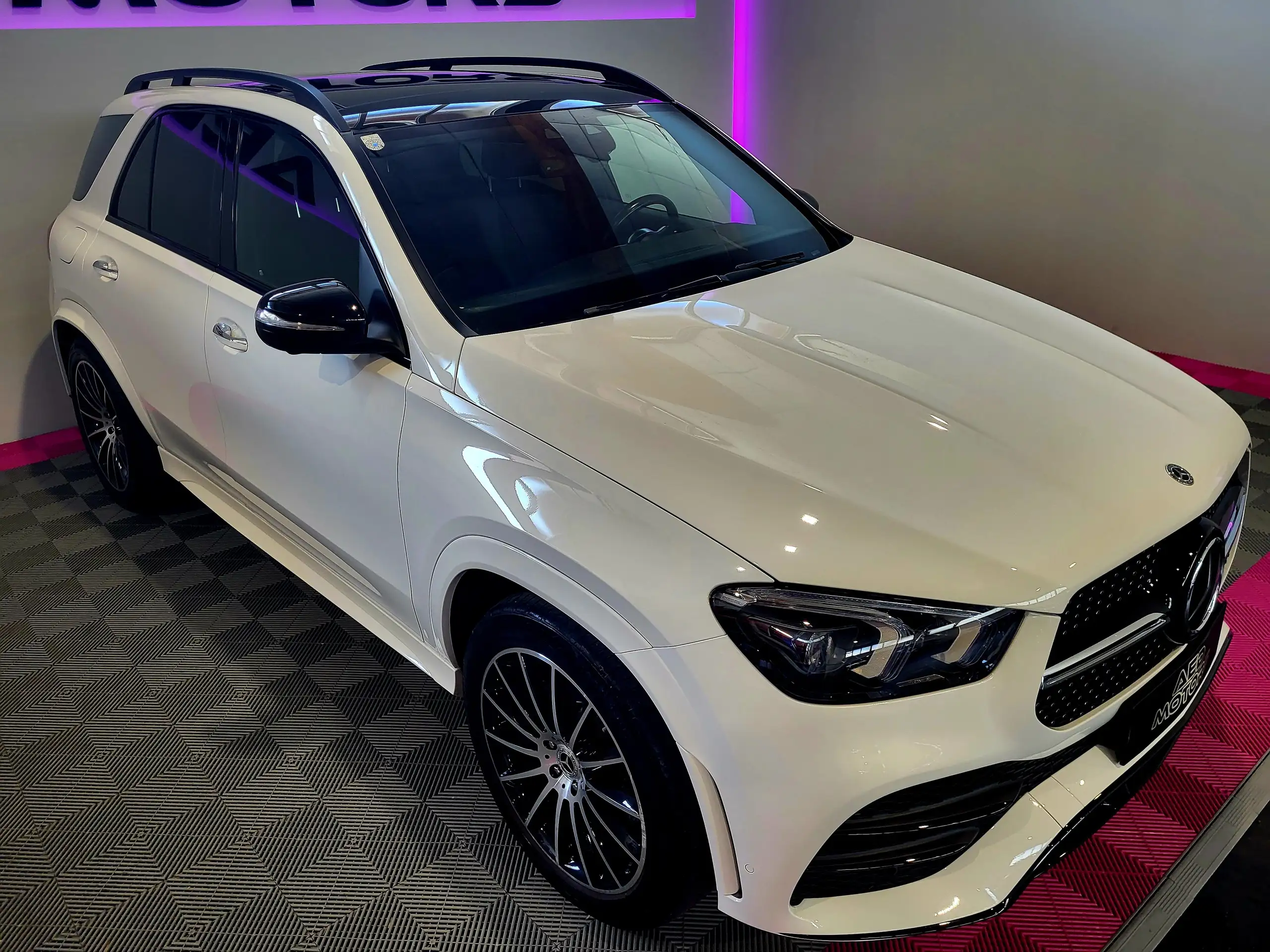 Mercedes-Benz - GLE 350