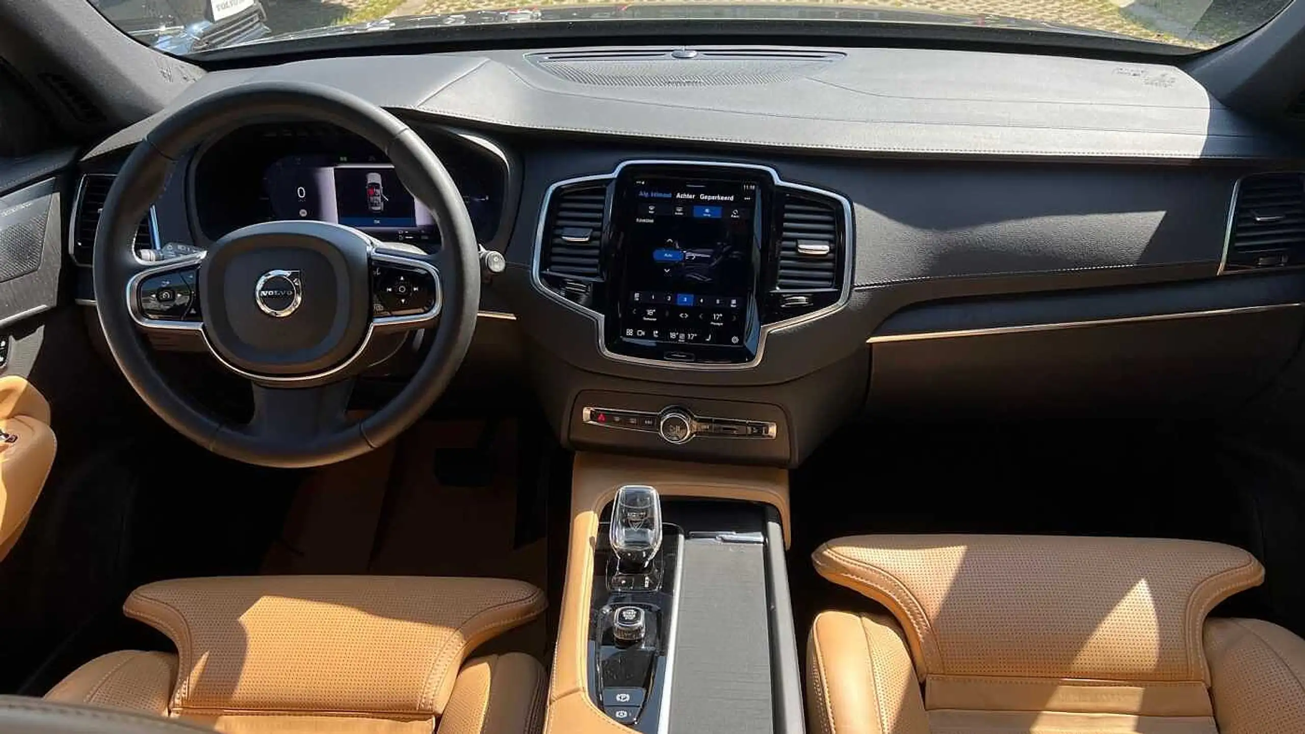 Volvo - XC90